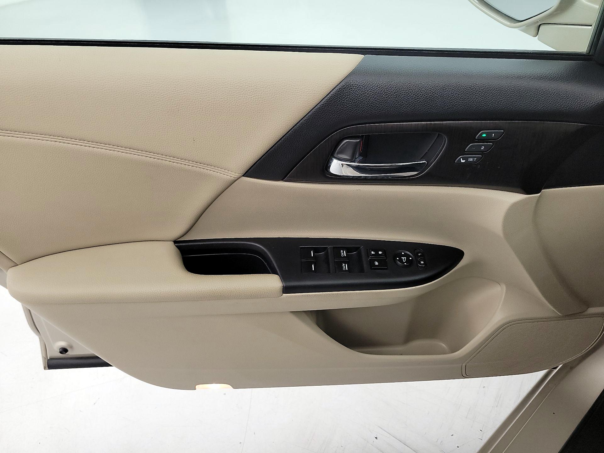 Thumbnail: 2014 Honda Accord - 12