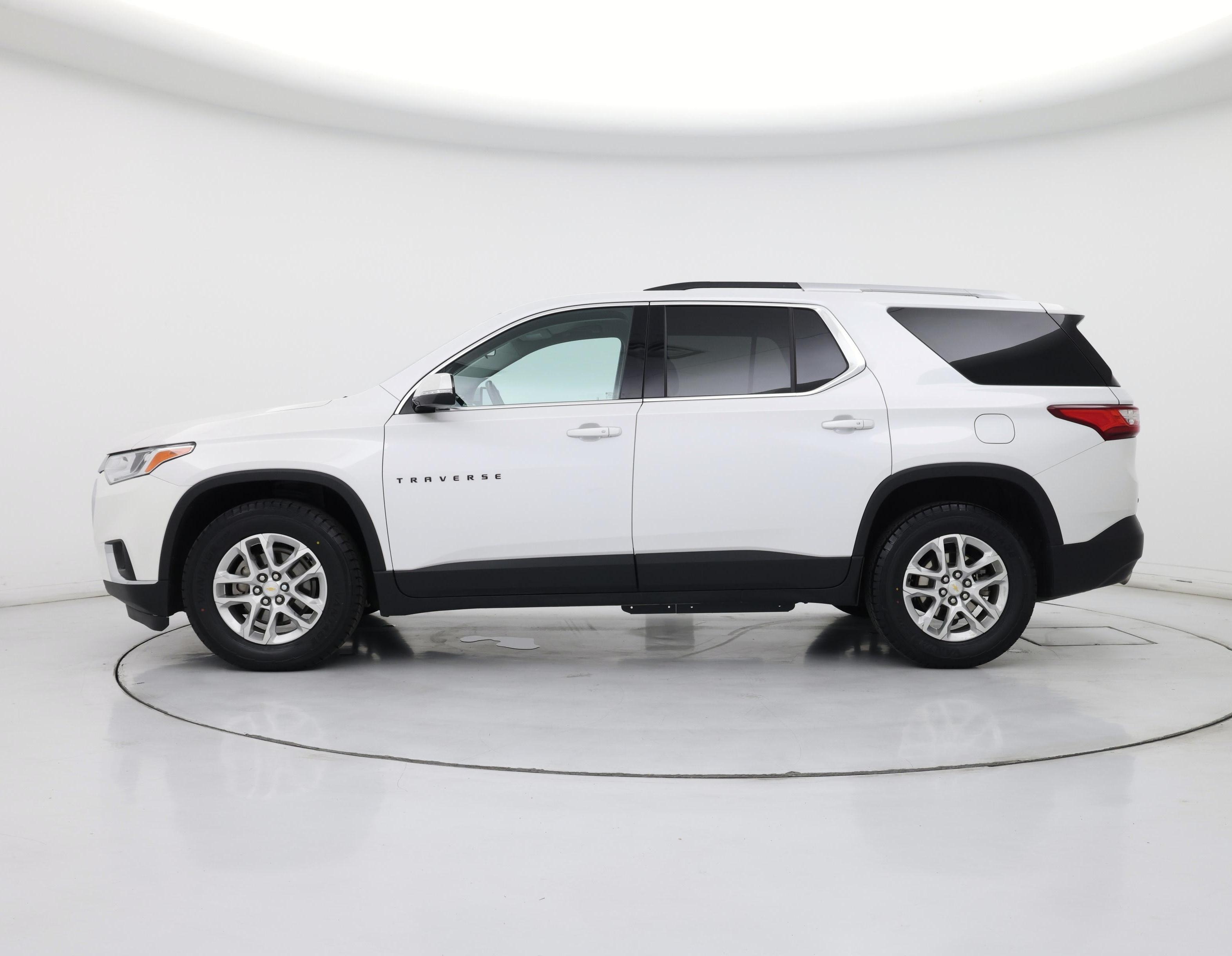 Thumbnail: 2018 Chevrolet Traverse - 3