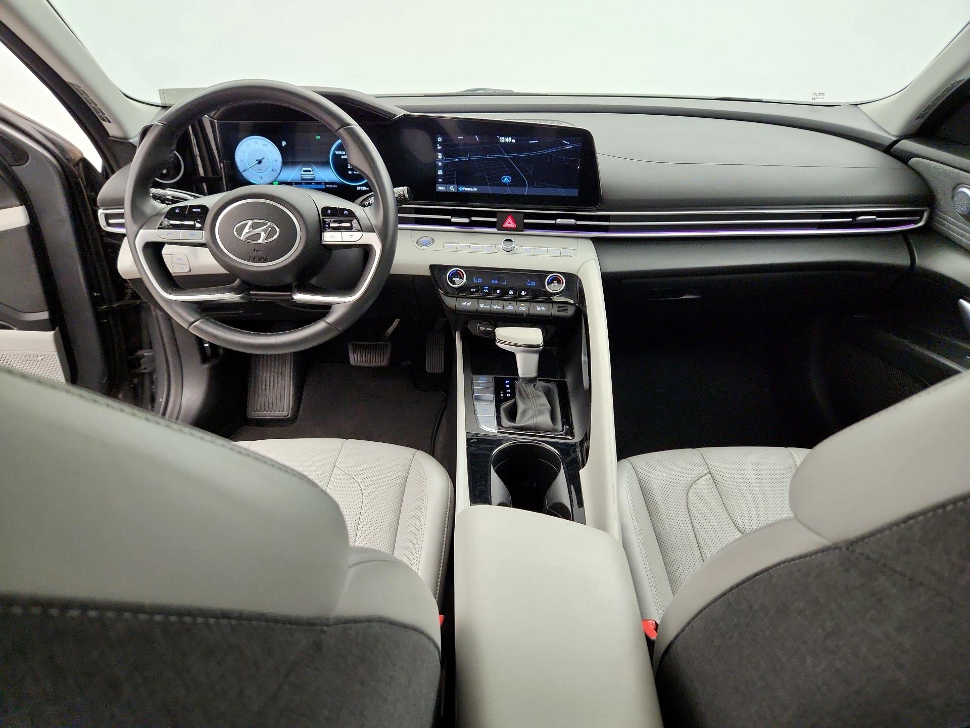 Thumbnail: 2023 Hyundai Elantra - 9