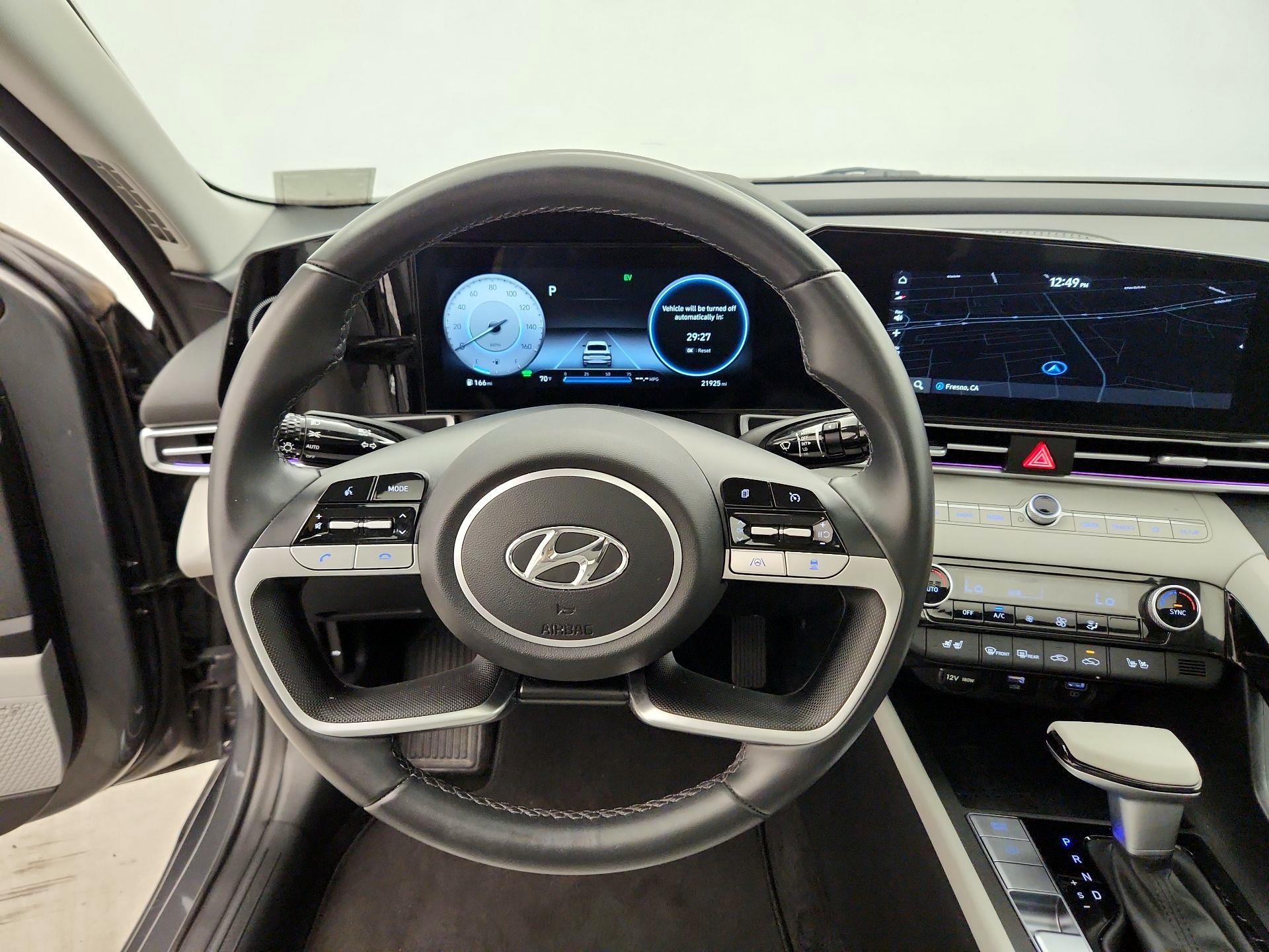Thumbnail: 2023 Hyundai Elantra - 10