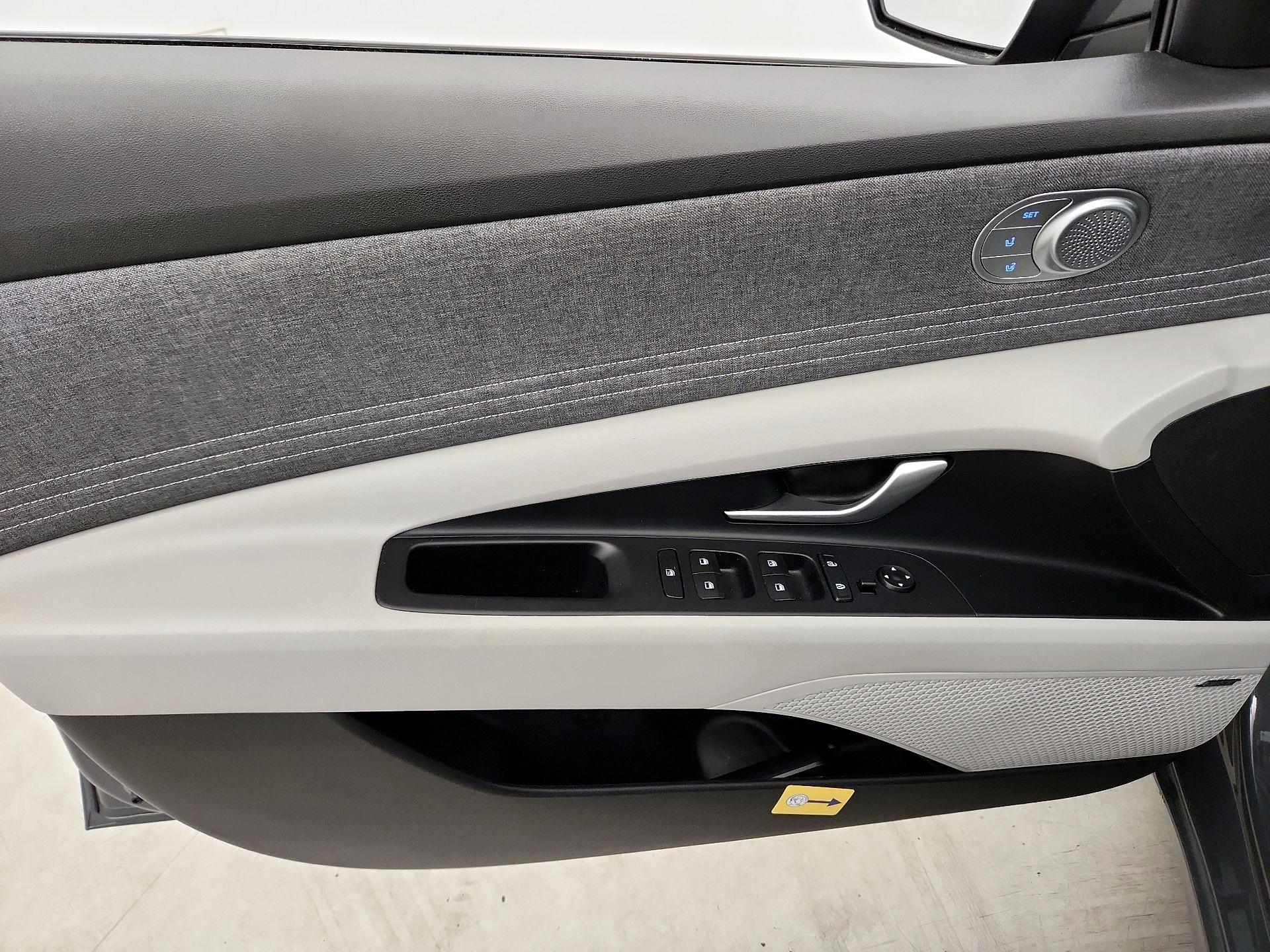 Thumbnail: 2023 Hyundai Elantra - 12