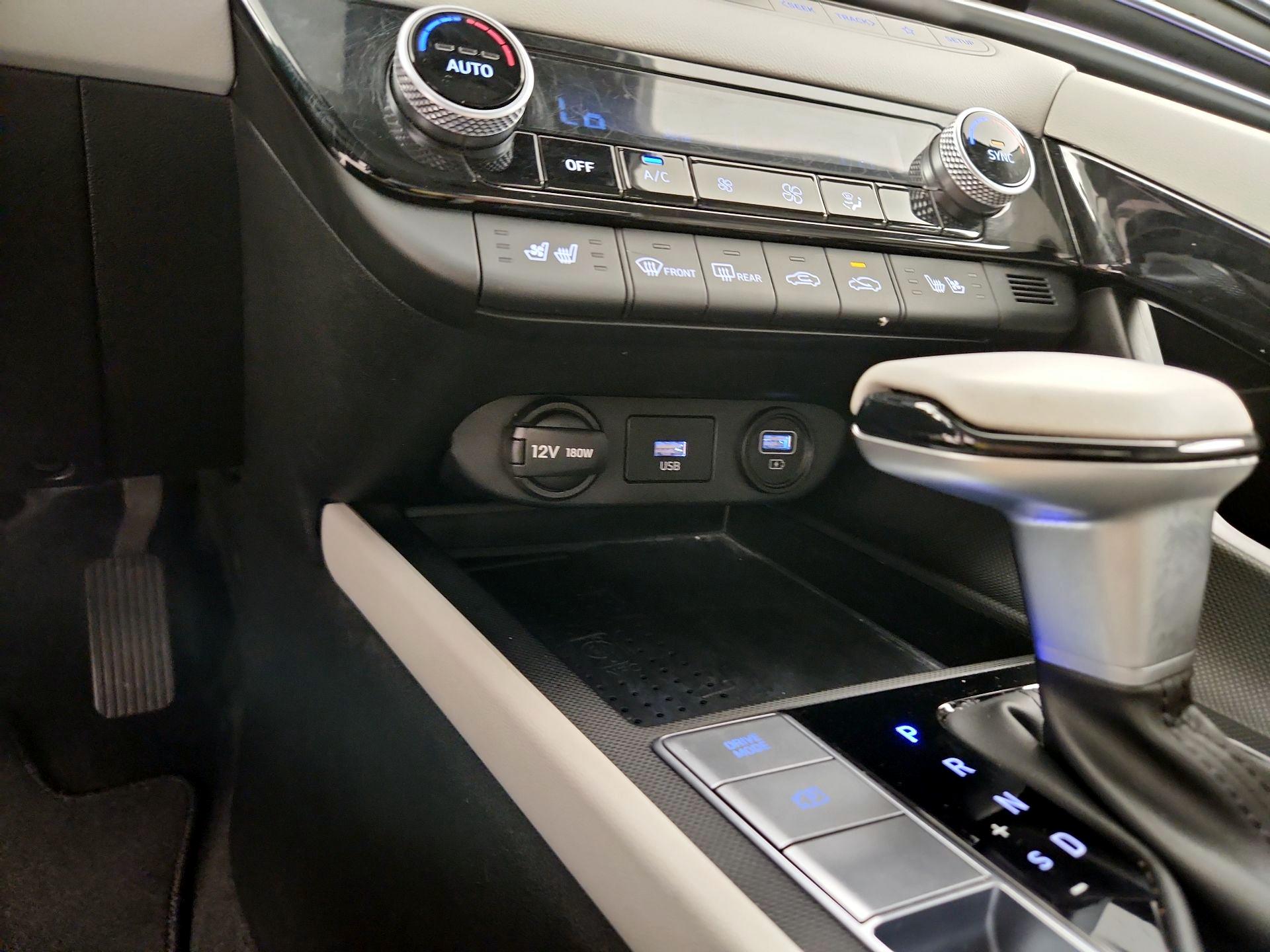 Thumbnail: 2023 Hyundai Elantra - 19