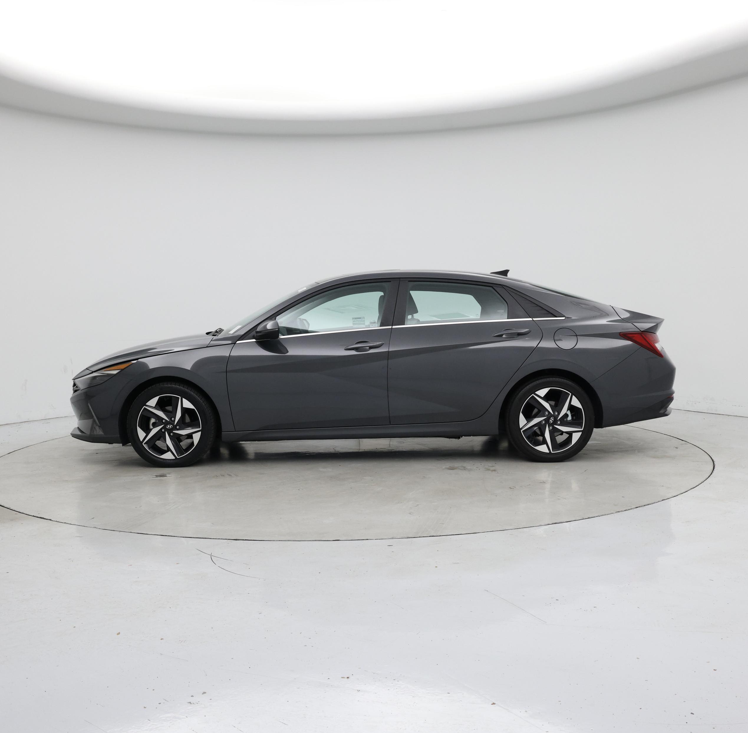 Thumbnail: 2023 Hyundai Elantra - 3