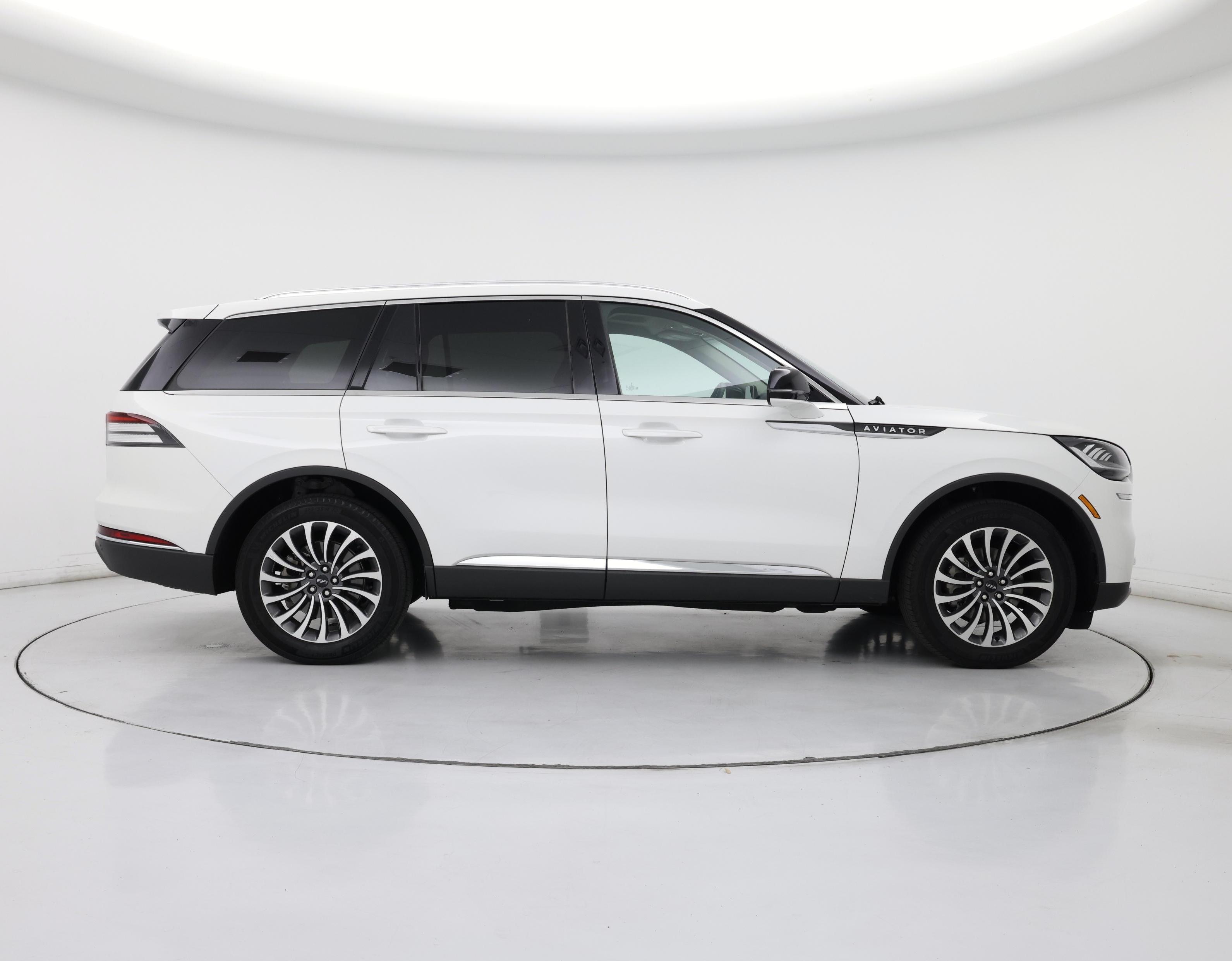 Thumbnail: 2024 Lincoln Aviator - 7