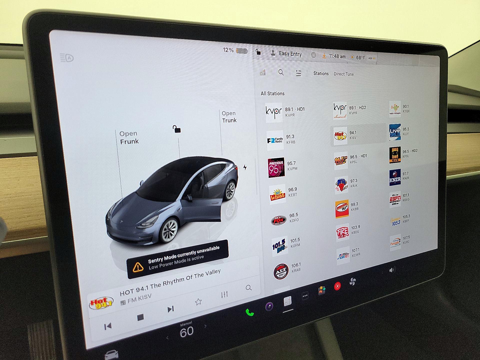 Thumbnail: 2022 Tesla Model 3 - 15