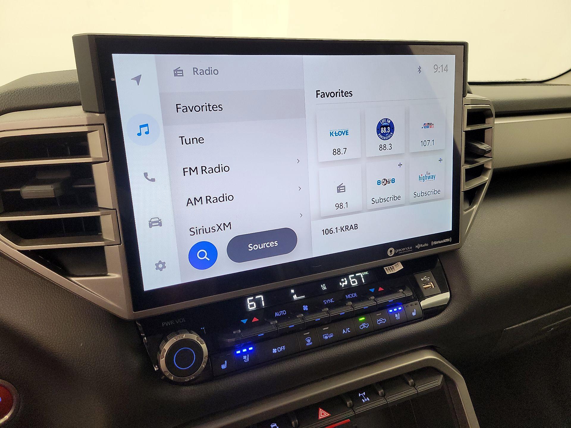 Thumbnail: 2022 Toyota Tundra - 15