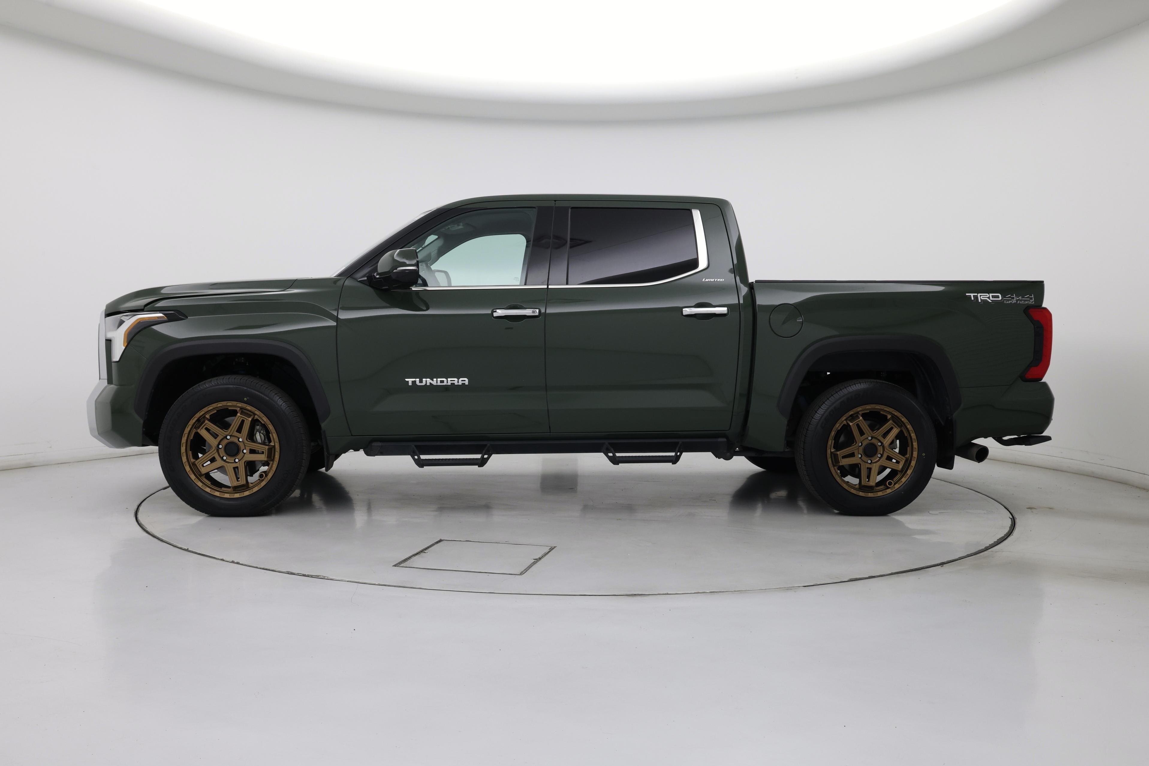 Thumbnail: 2022 Toyota Tundra - 3