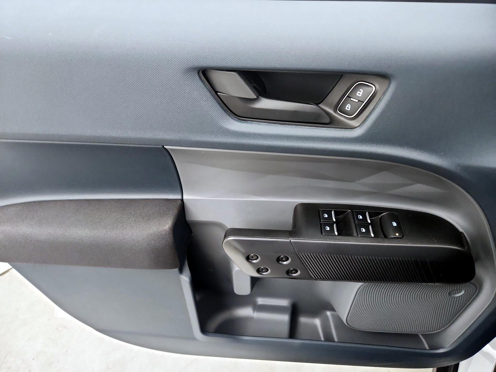 Thumbnail: 2025 Ford Maverick - 12