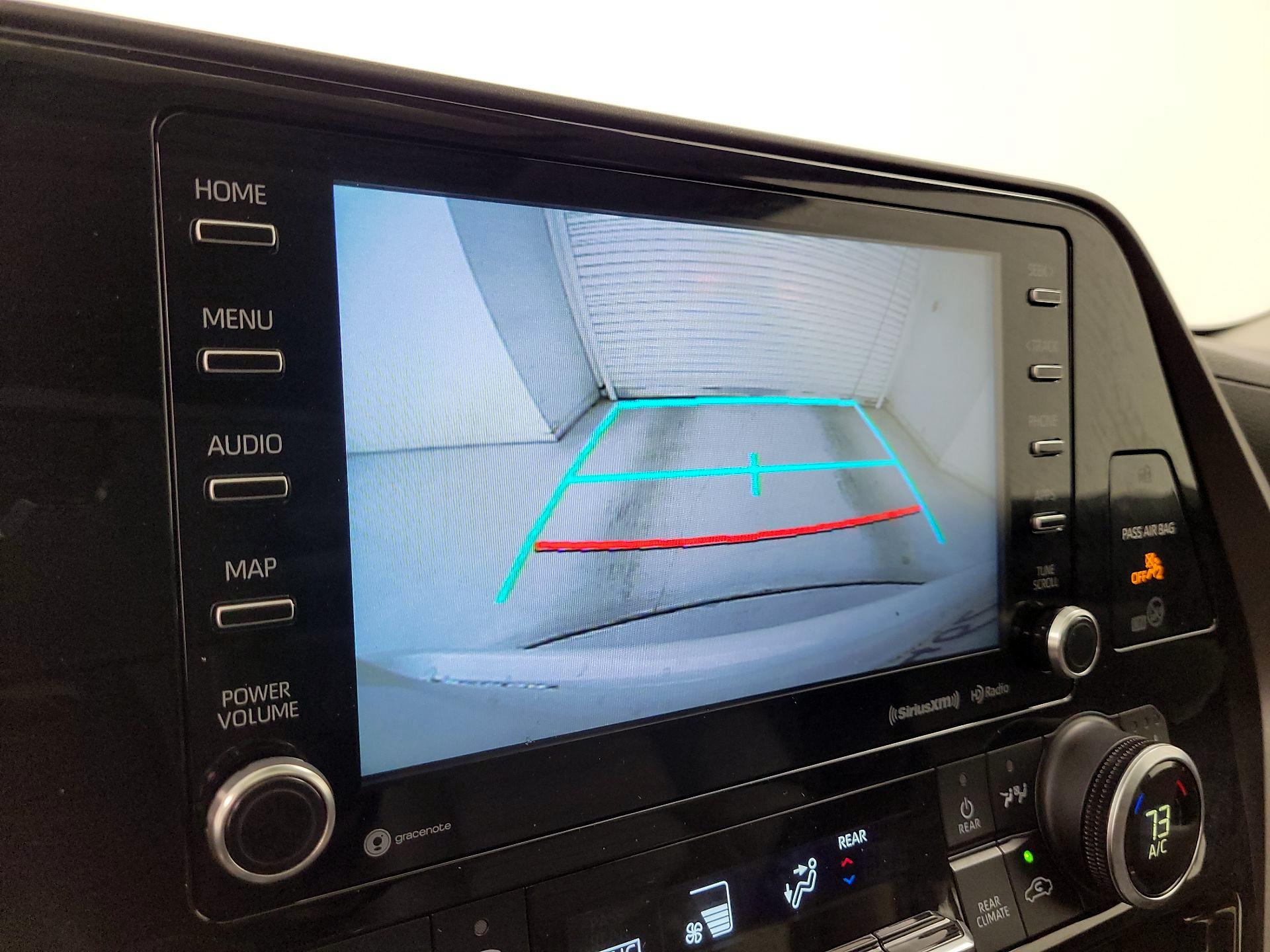 Thumbnail: 2020 Toyota Highlander - 15