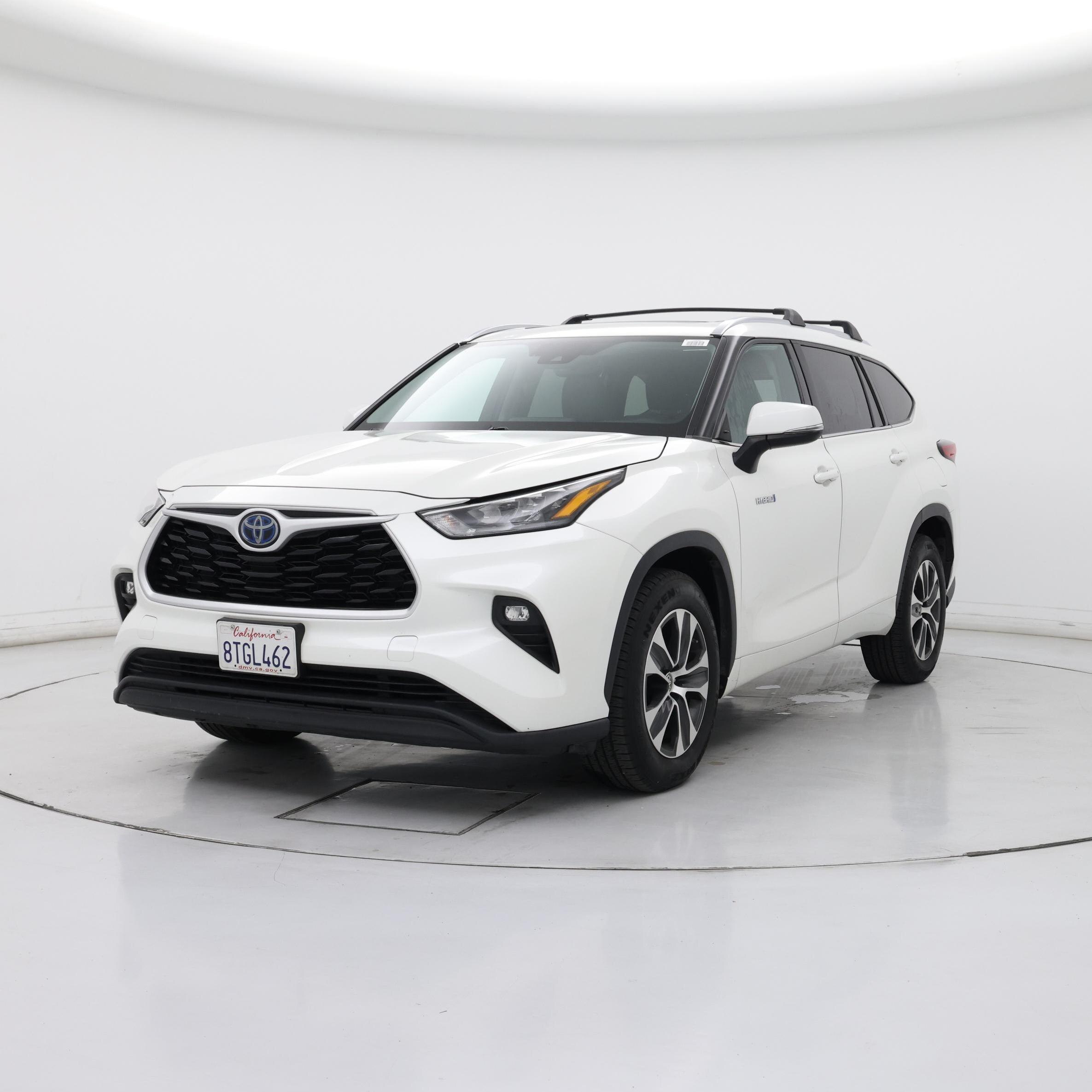 Thumbnail: 2020 Toyota Highlander - 4