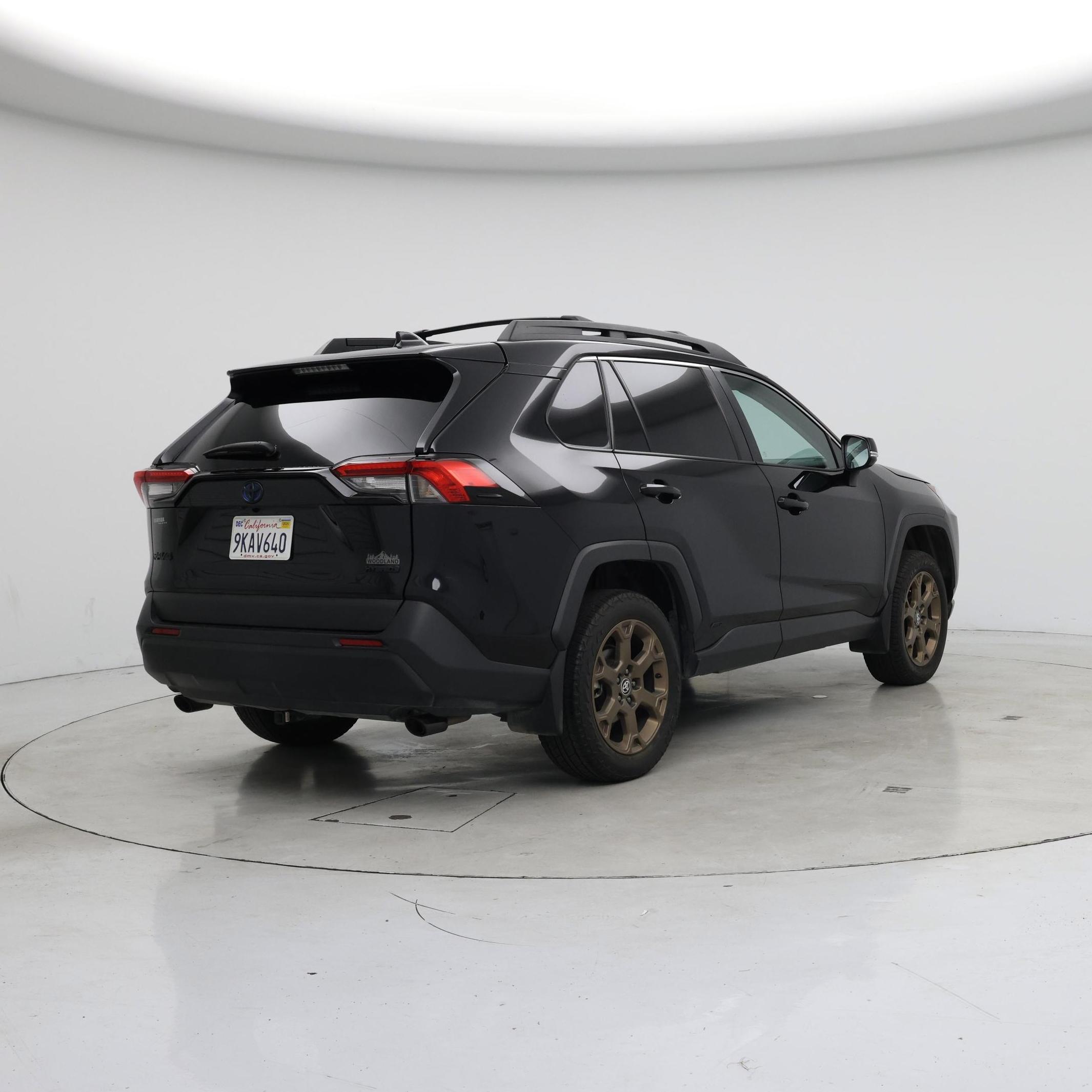 Thumbnail: 2024 Toyota RAV4 - 8