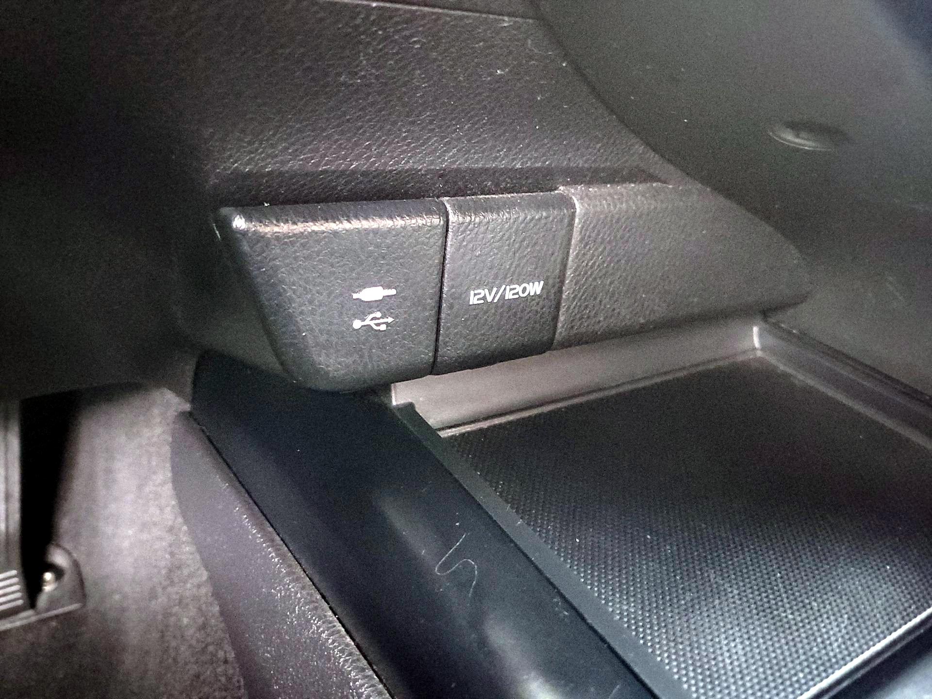 Thumbnail: 2018 Toyota Camry - 18