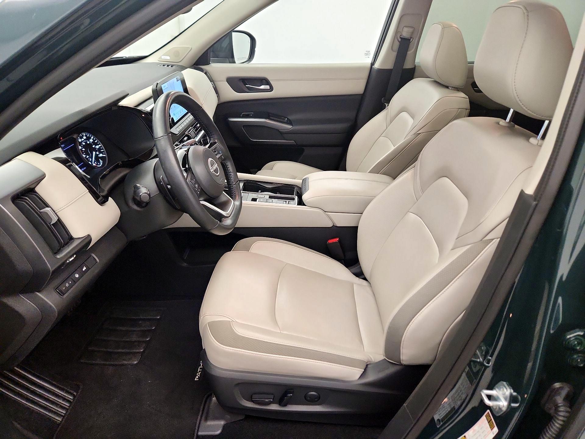 Thumbnail: 2022 Nissan Pathfinder - 11