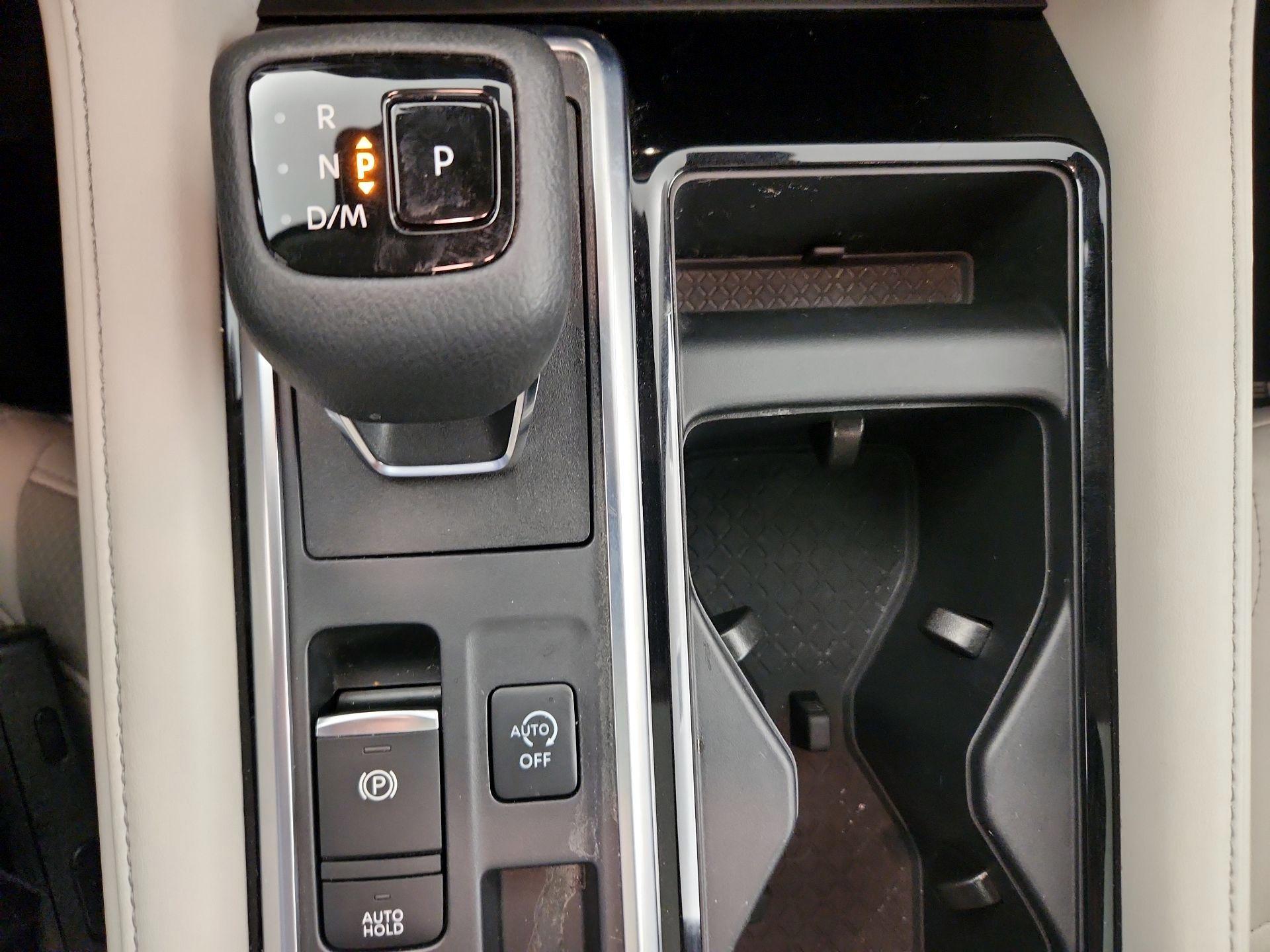 Thumbnail: 2022 Nissan Pathfinder - 18