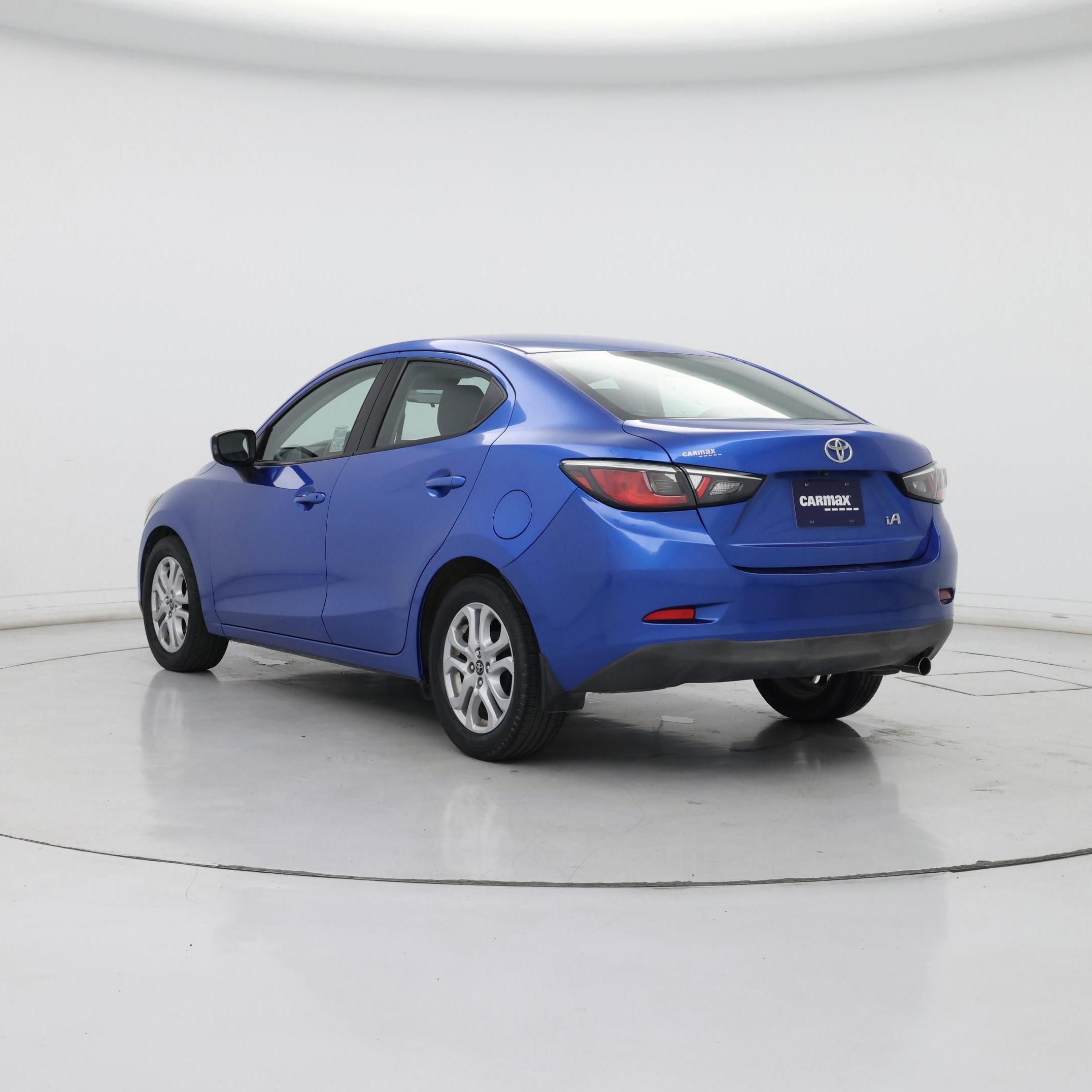 Thumbnail: 2017 Toyota Yaris iA - 2