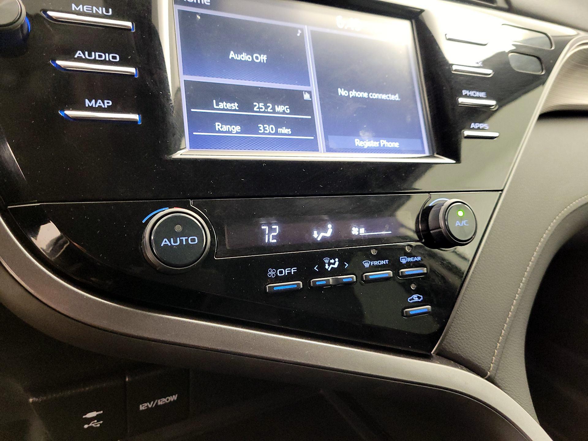 Thumbnail: 2019 Toyota Camry - 16