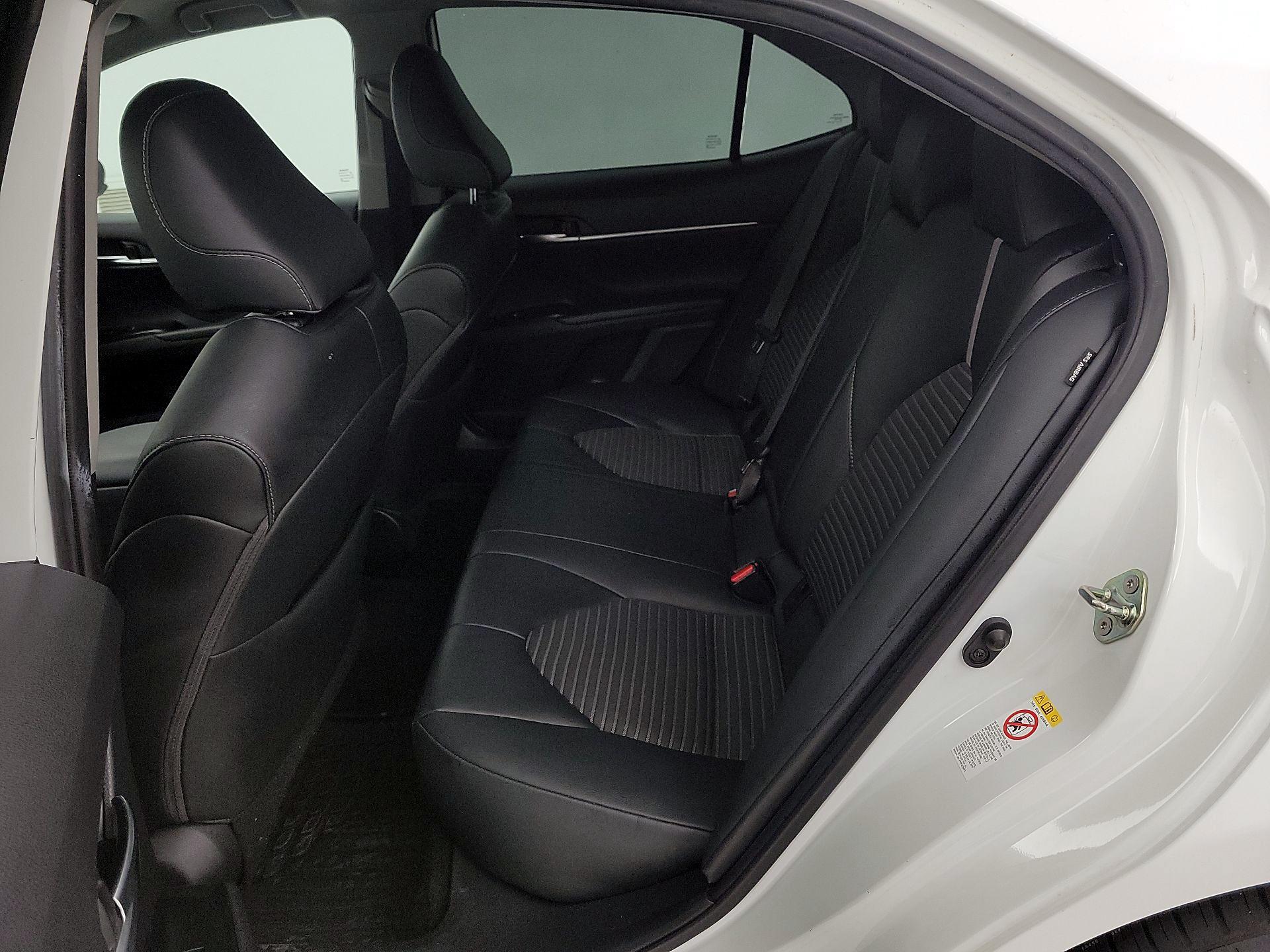 Thumbnail: 2019 Toyota Camry - 19