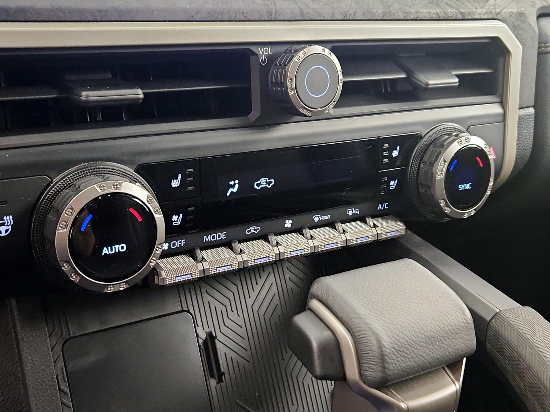 Thumbnail: 2024 Toyota Tacoma - 16