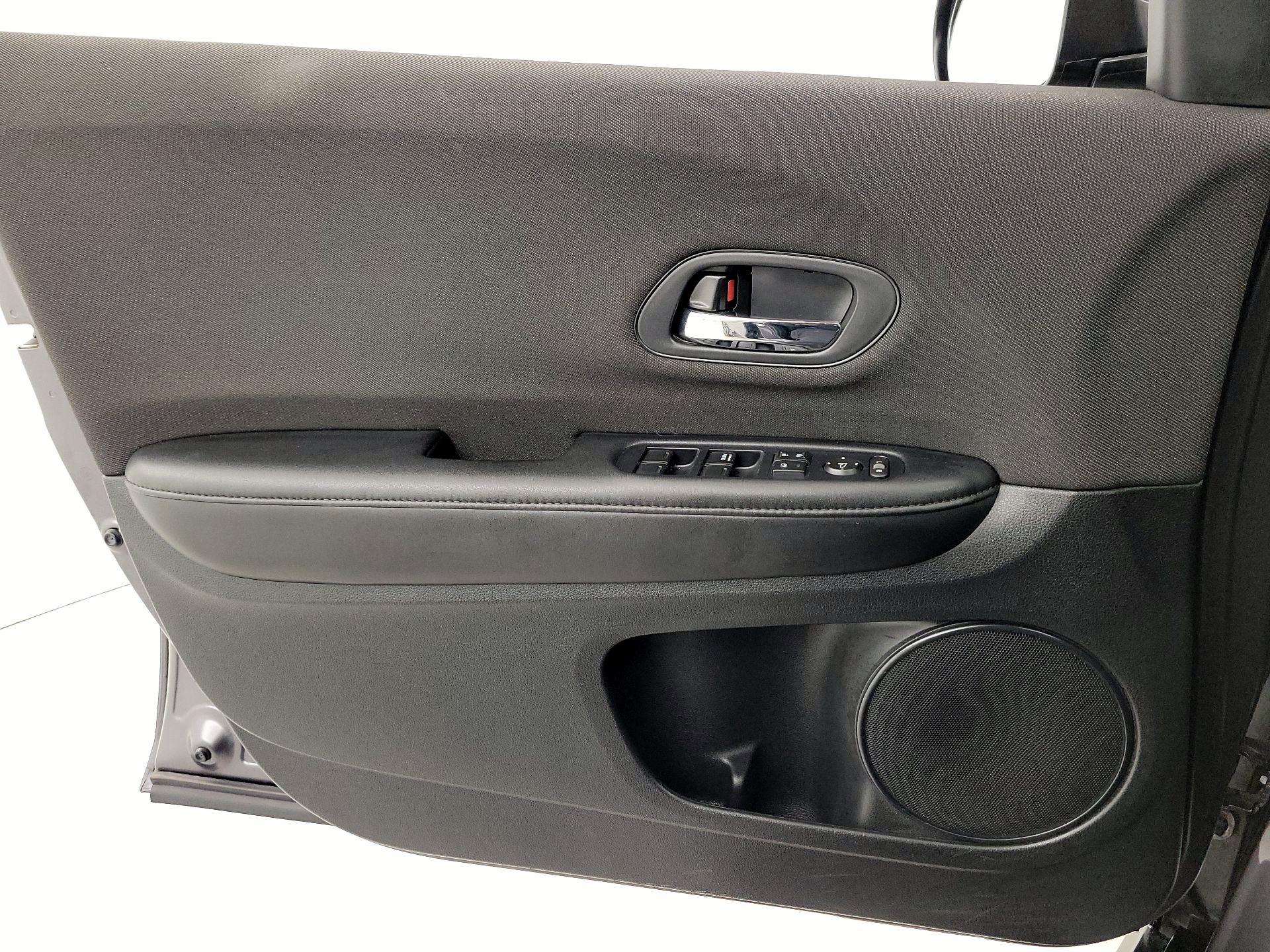 Thumbnail: 2019 Honda HR-V - 12