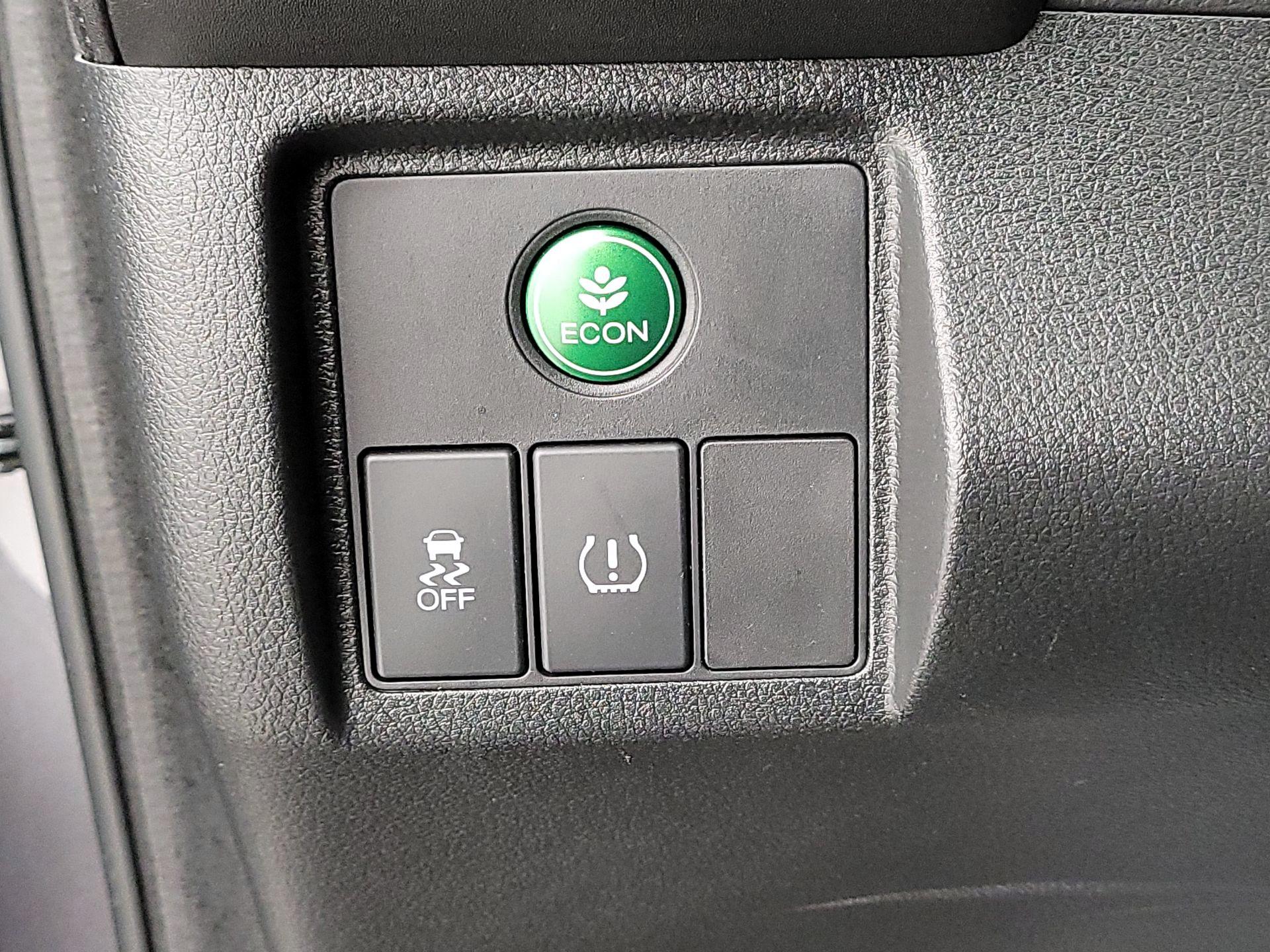 Thumbnail: 2019 Honda HR-V - 13