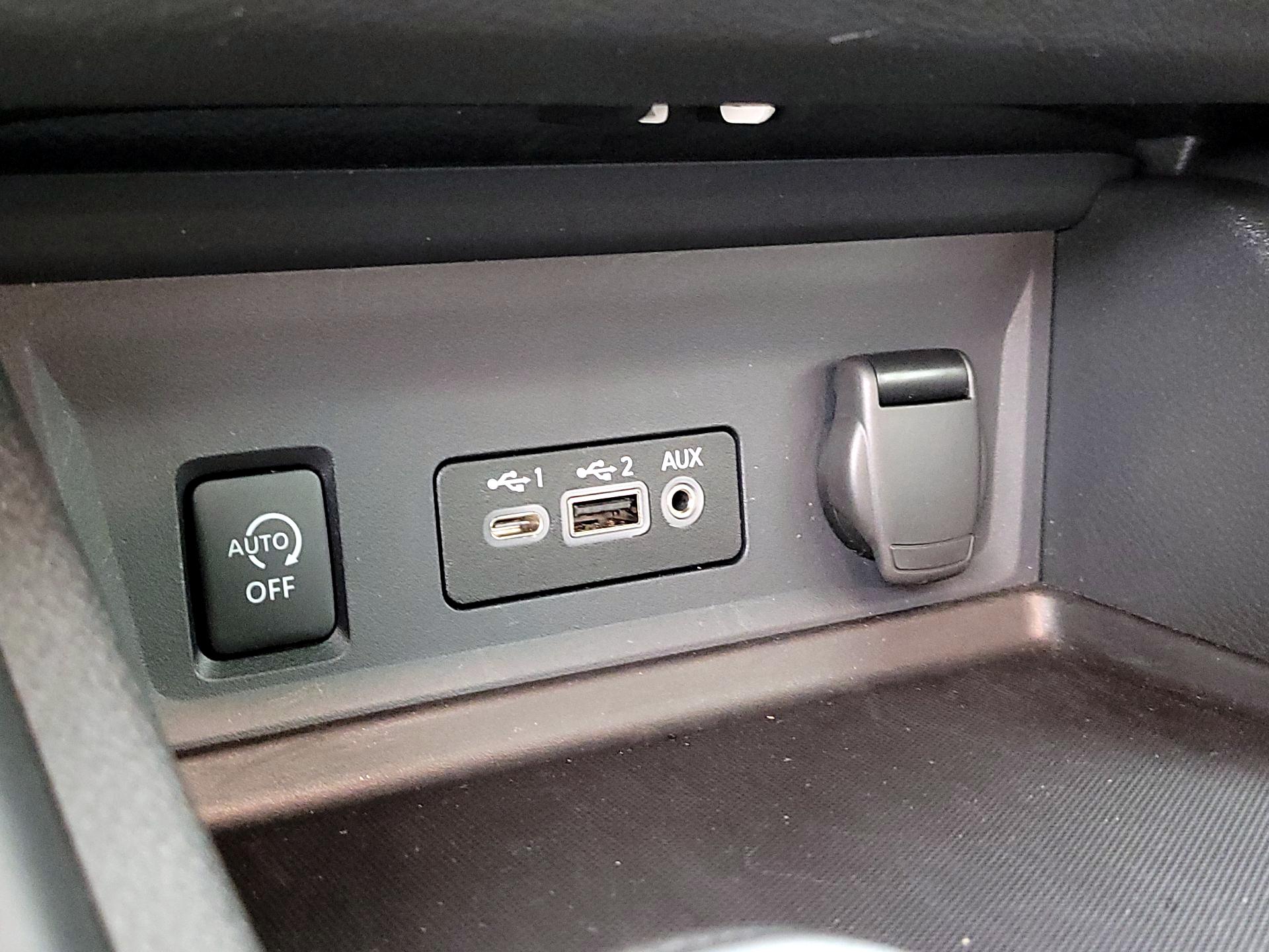 Thumbnail: 2025 Nissan Sentra - 18