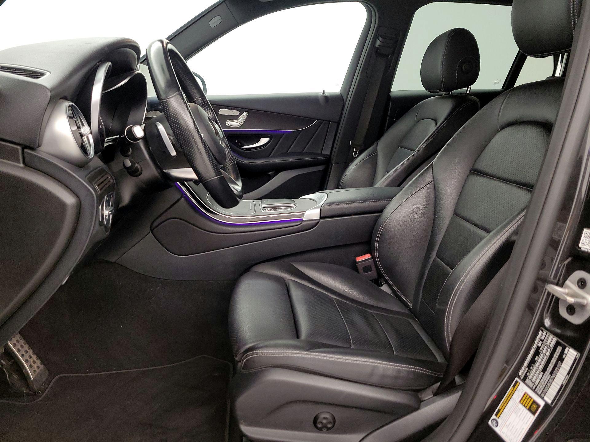 Thumbnail: 2022 Mercedes-Benz GLC - 11