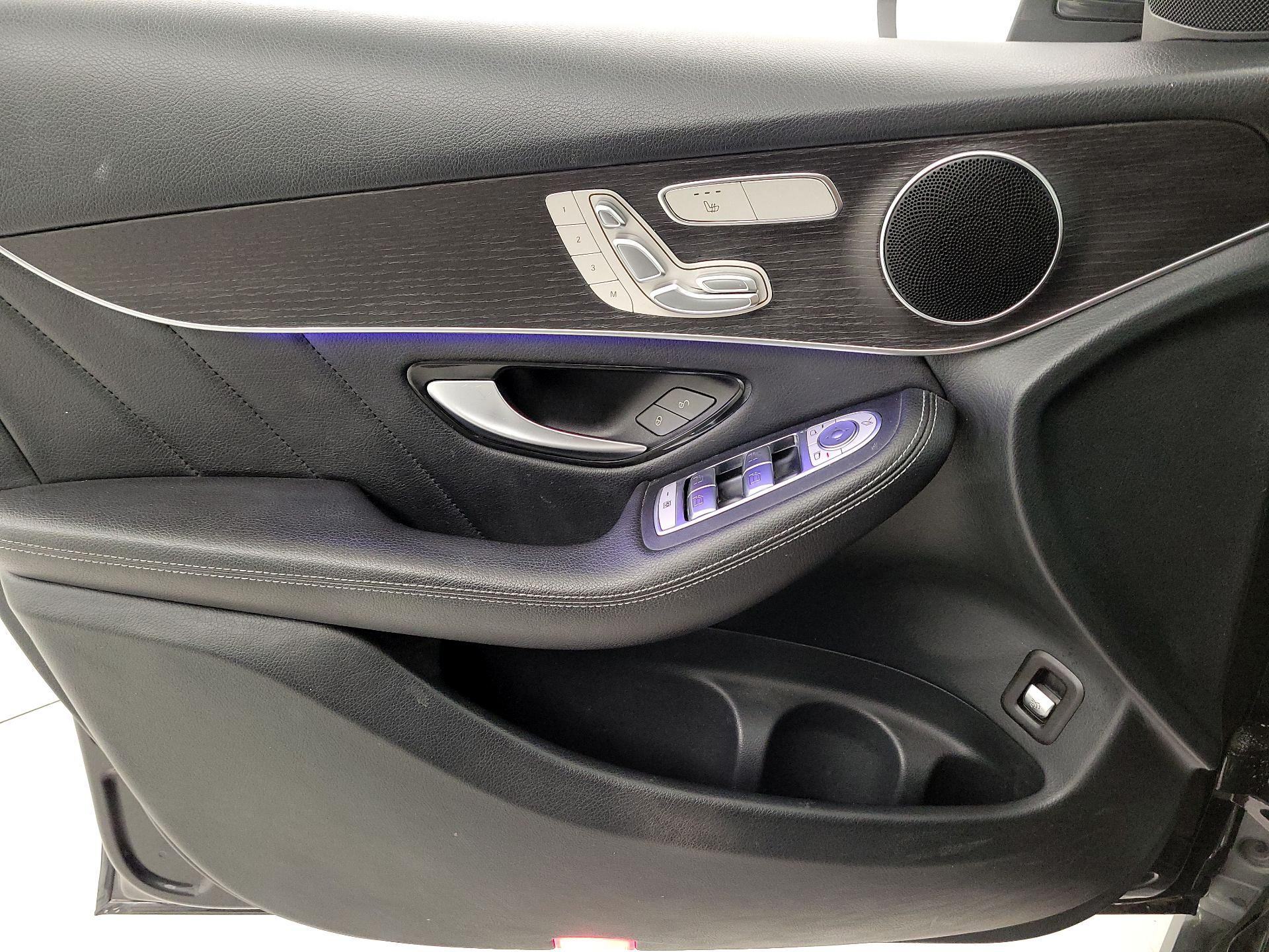 Thumbnail: 2022 Mercedes-Benz GLC - 12