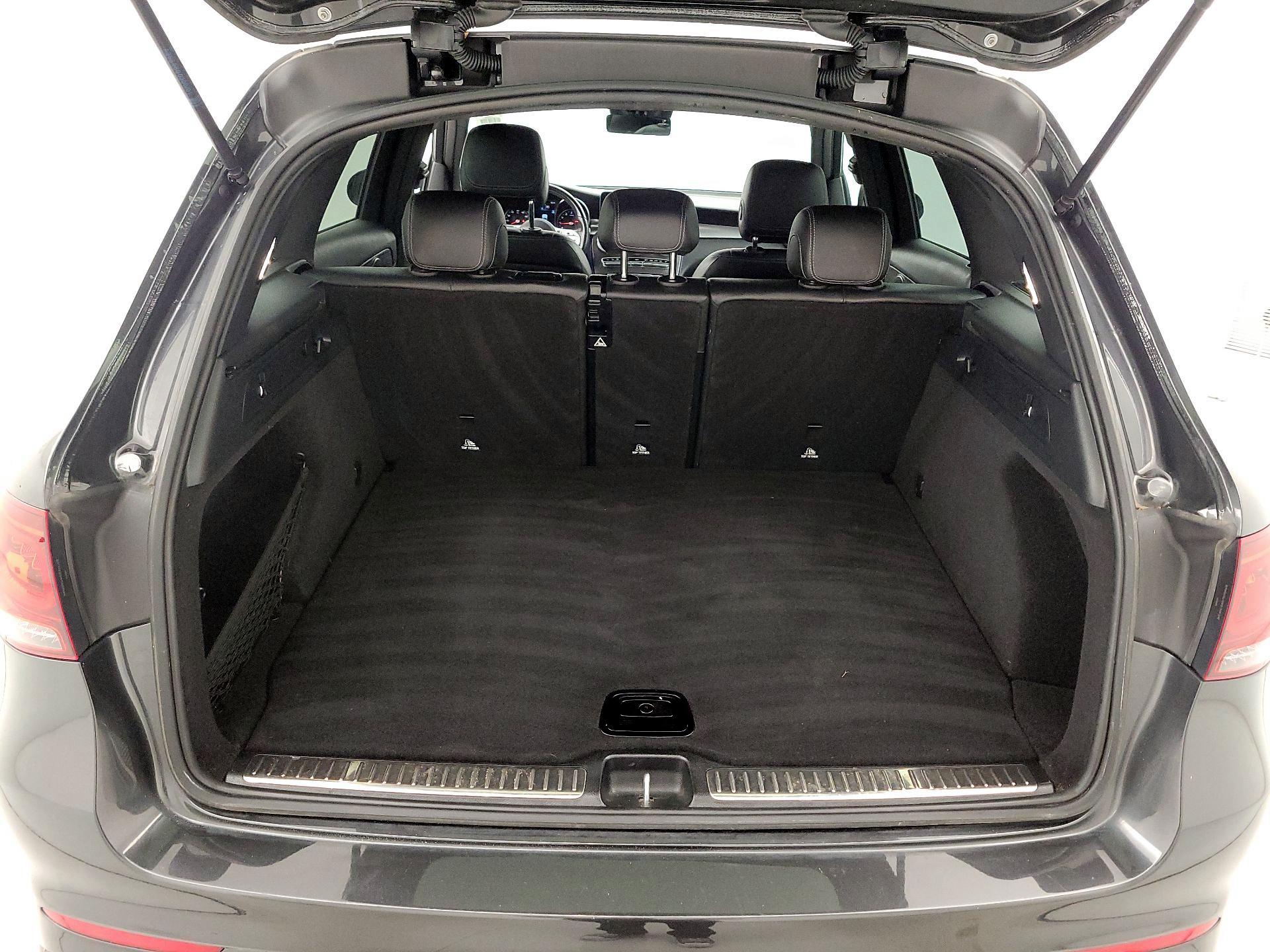 Thumbnail: 2022 Mercedes-Benz GLC - 19