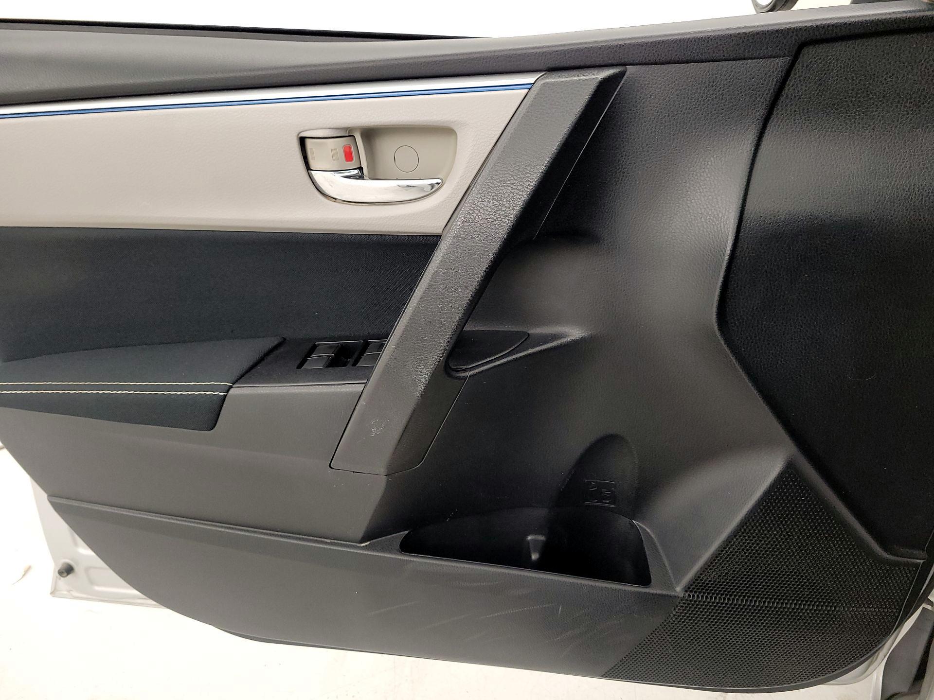 Thumbnail: 2014 Toyota Corolla - 12