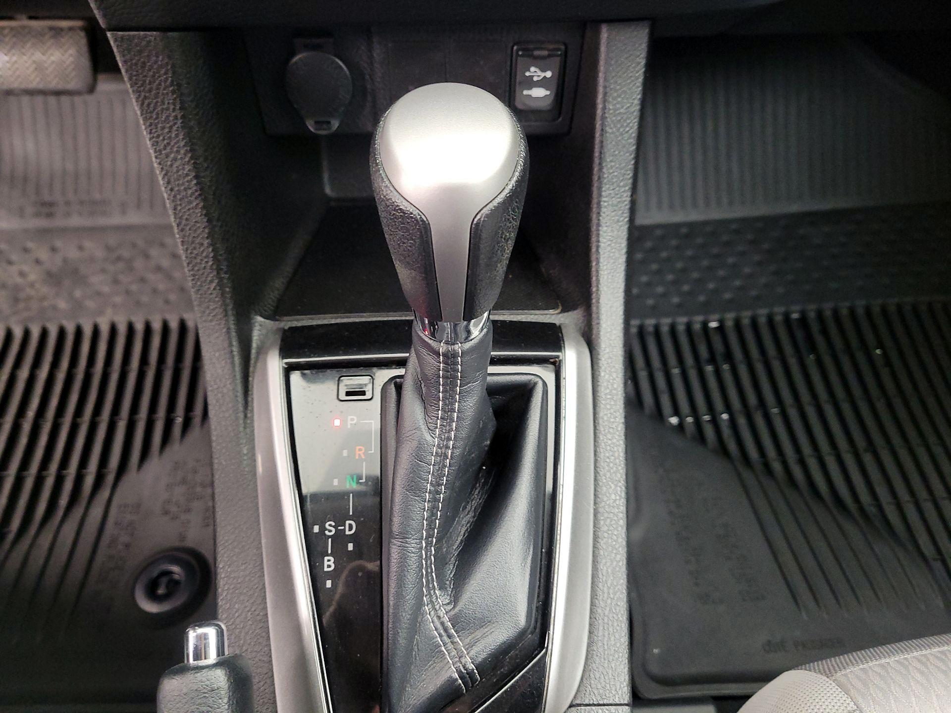 Thumbnail: 2014 Toyota Corolla - 17