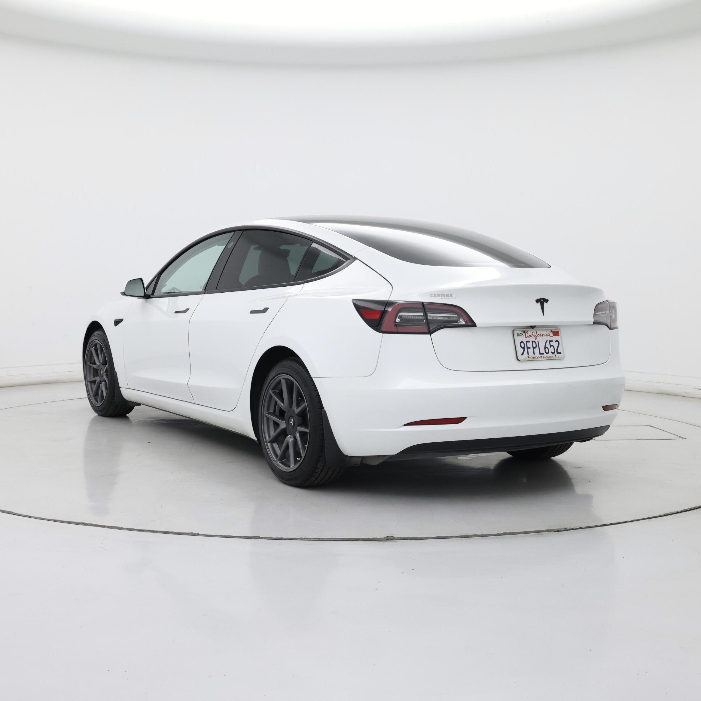 Thumbnail: 2023 Tesla Model 3 - 2