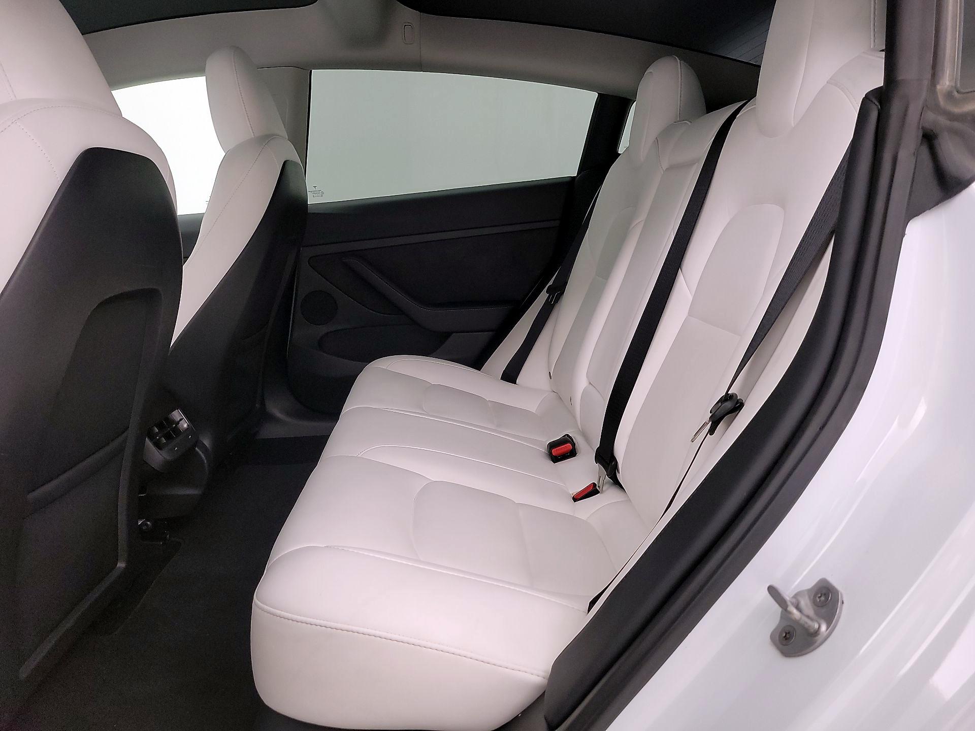 Thumbnail: 2023 Tesla Model 3 - 20