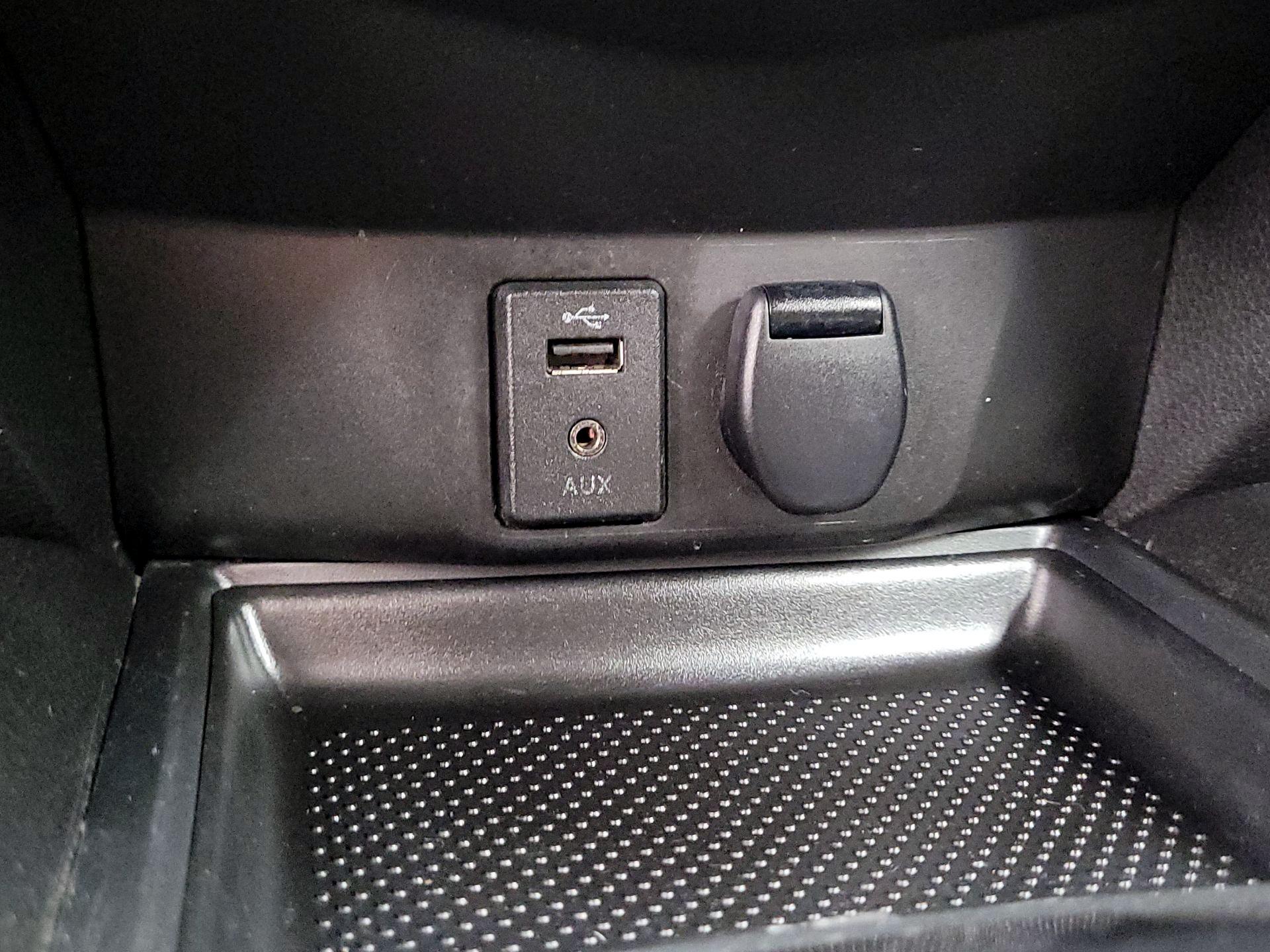 Thumbnail: 2016 Nissan Rogue - 18