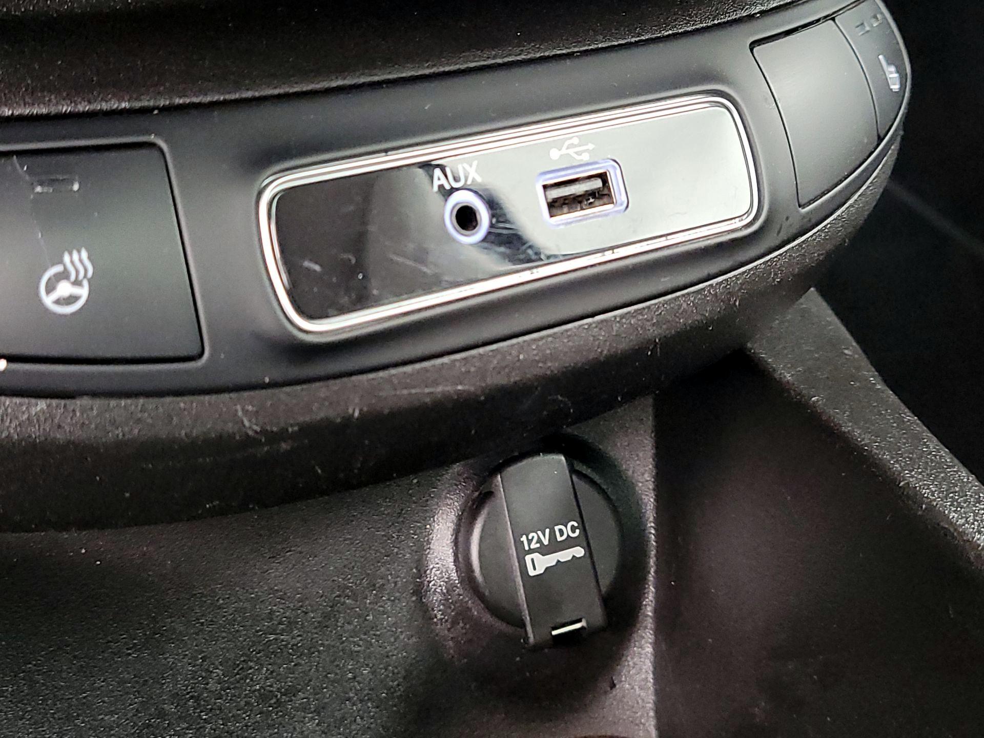 Thumbnail: 2016 Fiat 500X - 19