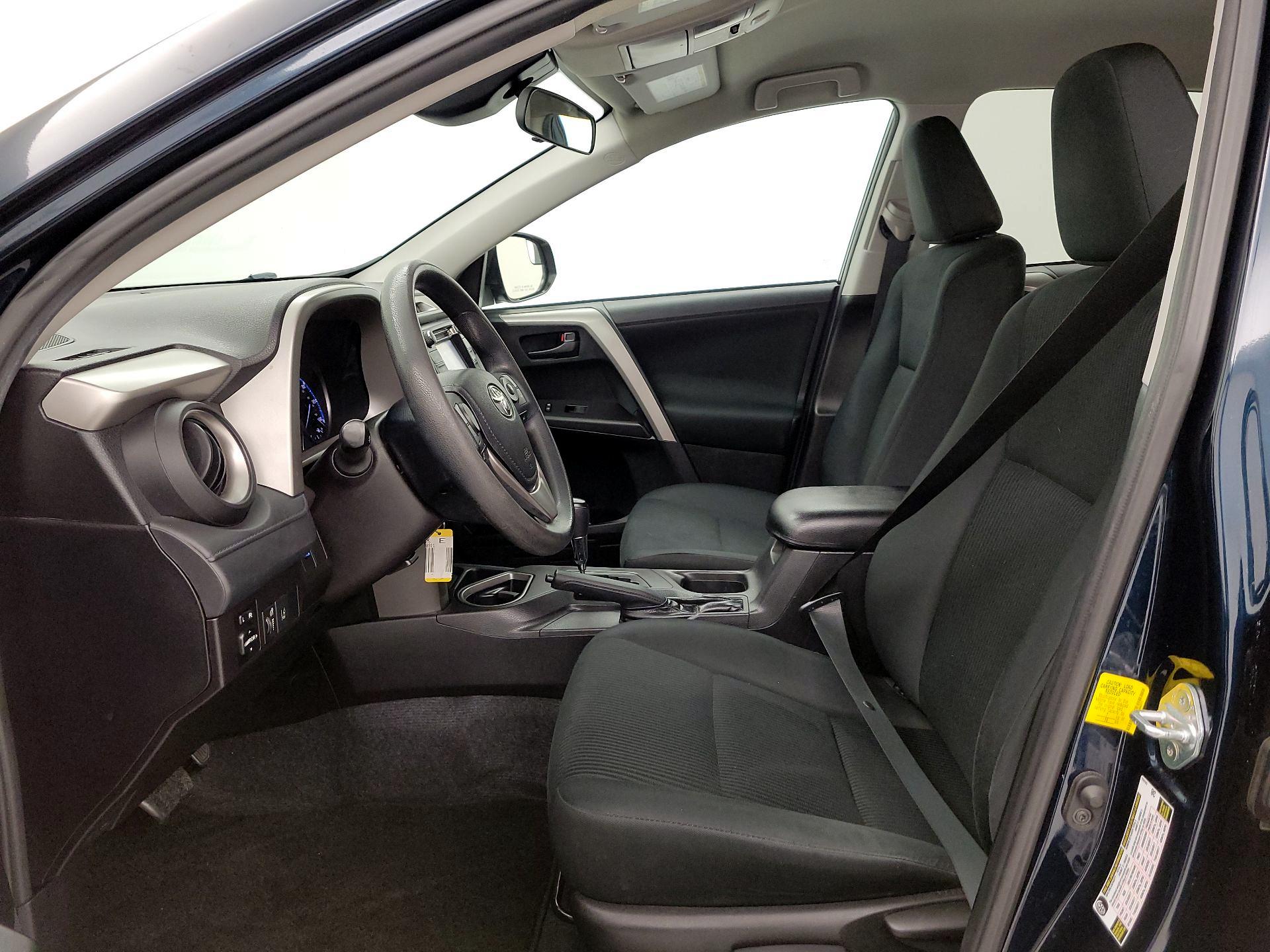 Thumbnail: 2018 Toyota RAV4 - 11