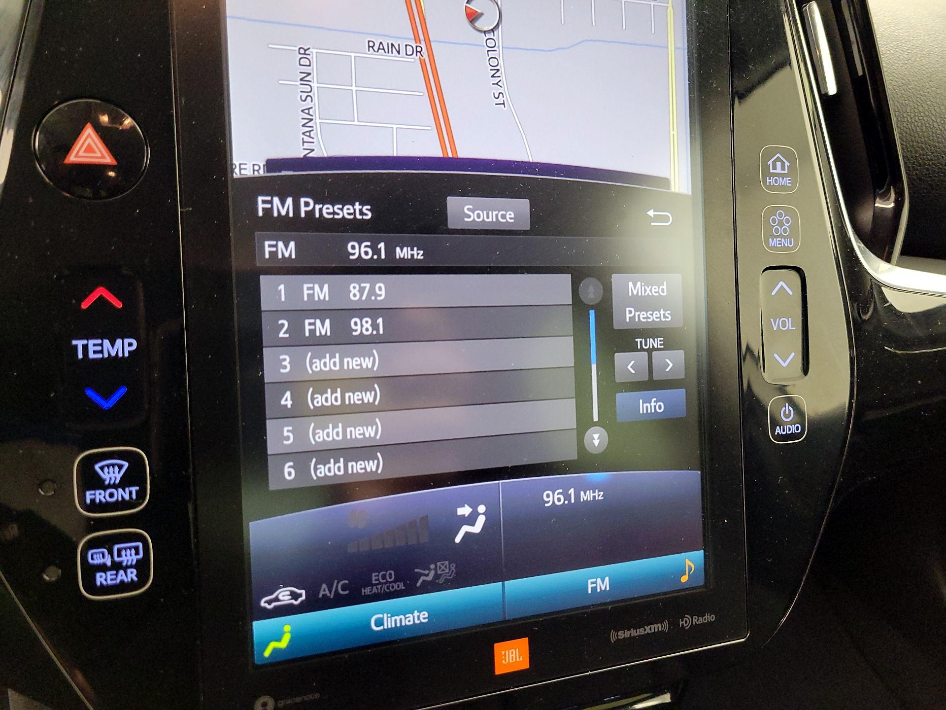 Thumbnail: 2020 Toyota Prius Prime - 16