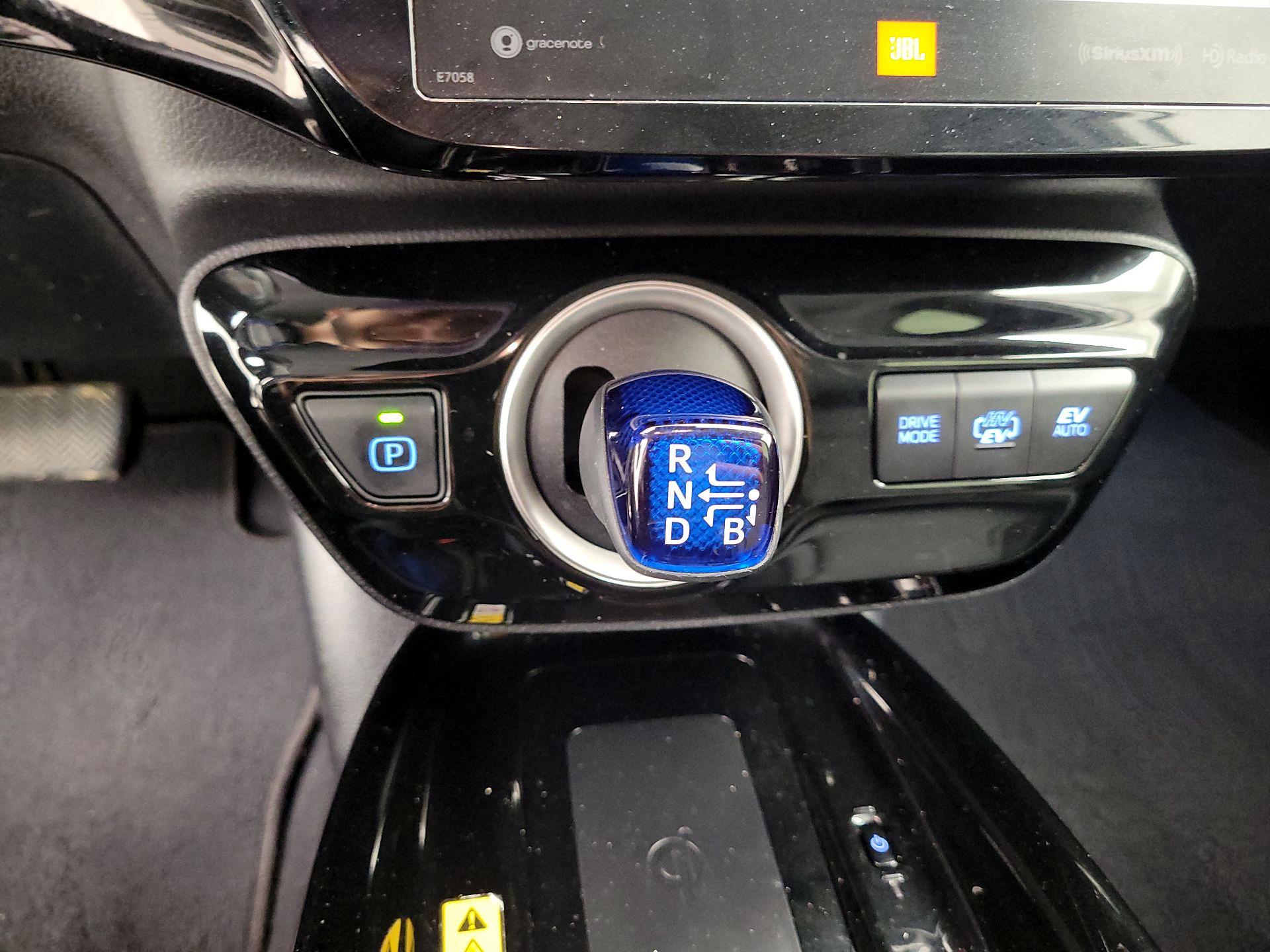 Thumbnail: 2020 Toyota Prius Prime - 18