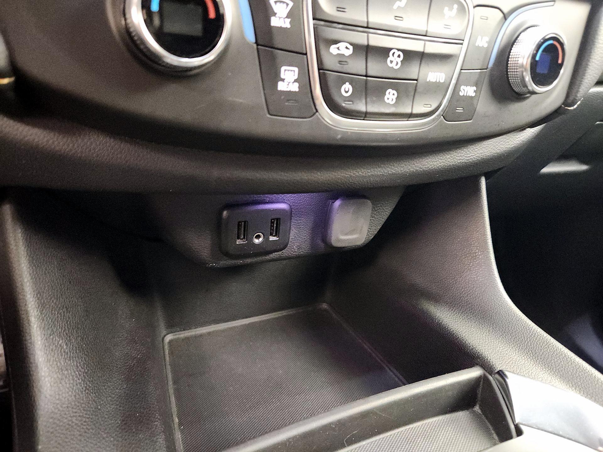 Thumbnail: 2020 Chevrolet Traverse - 18