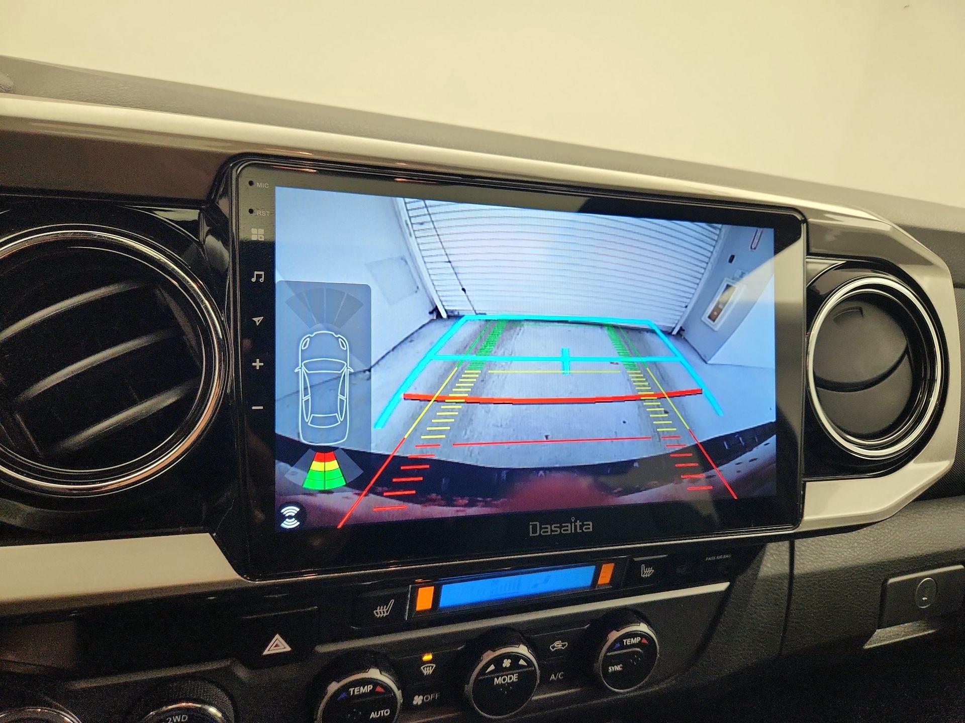 Thumbnail: 2022 Toyota Tacoma - 14