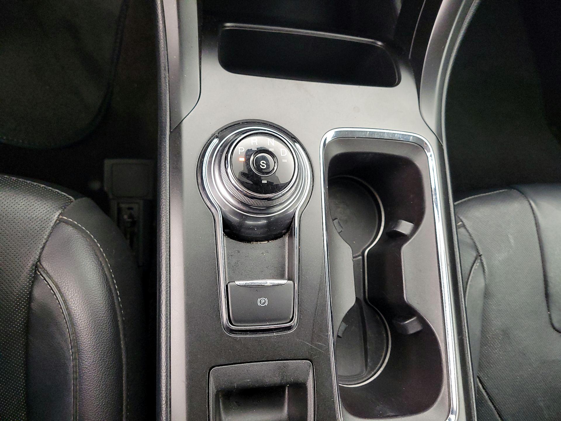 Thumbnail: 2019 Ford Fusion - 18