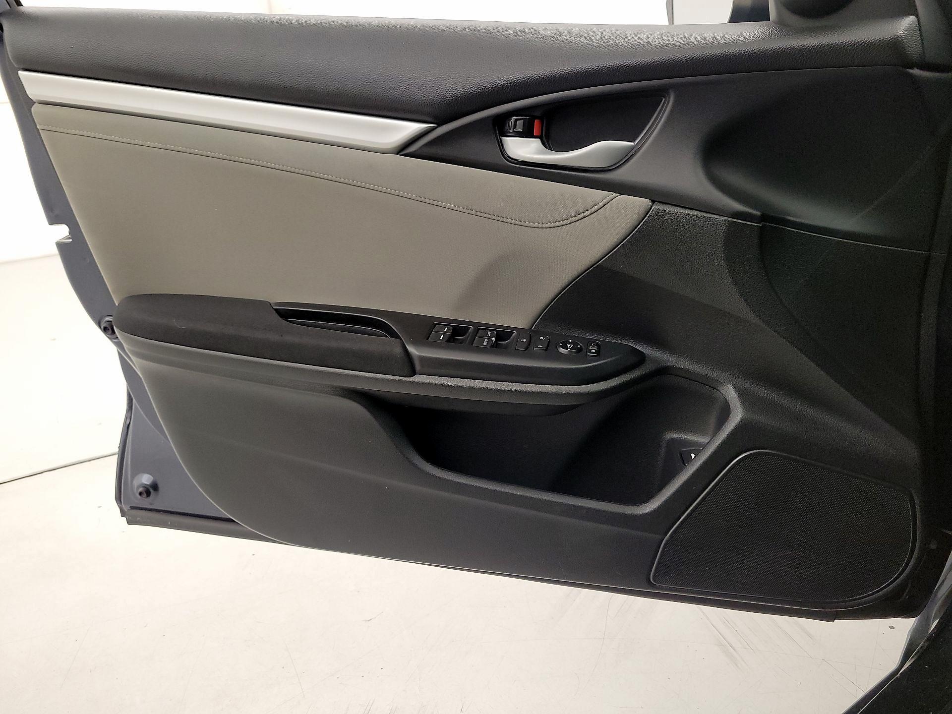 Thumbnail: 2018 Honda Civic - 12