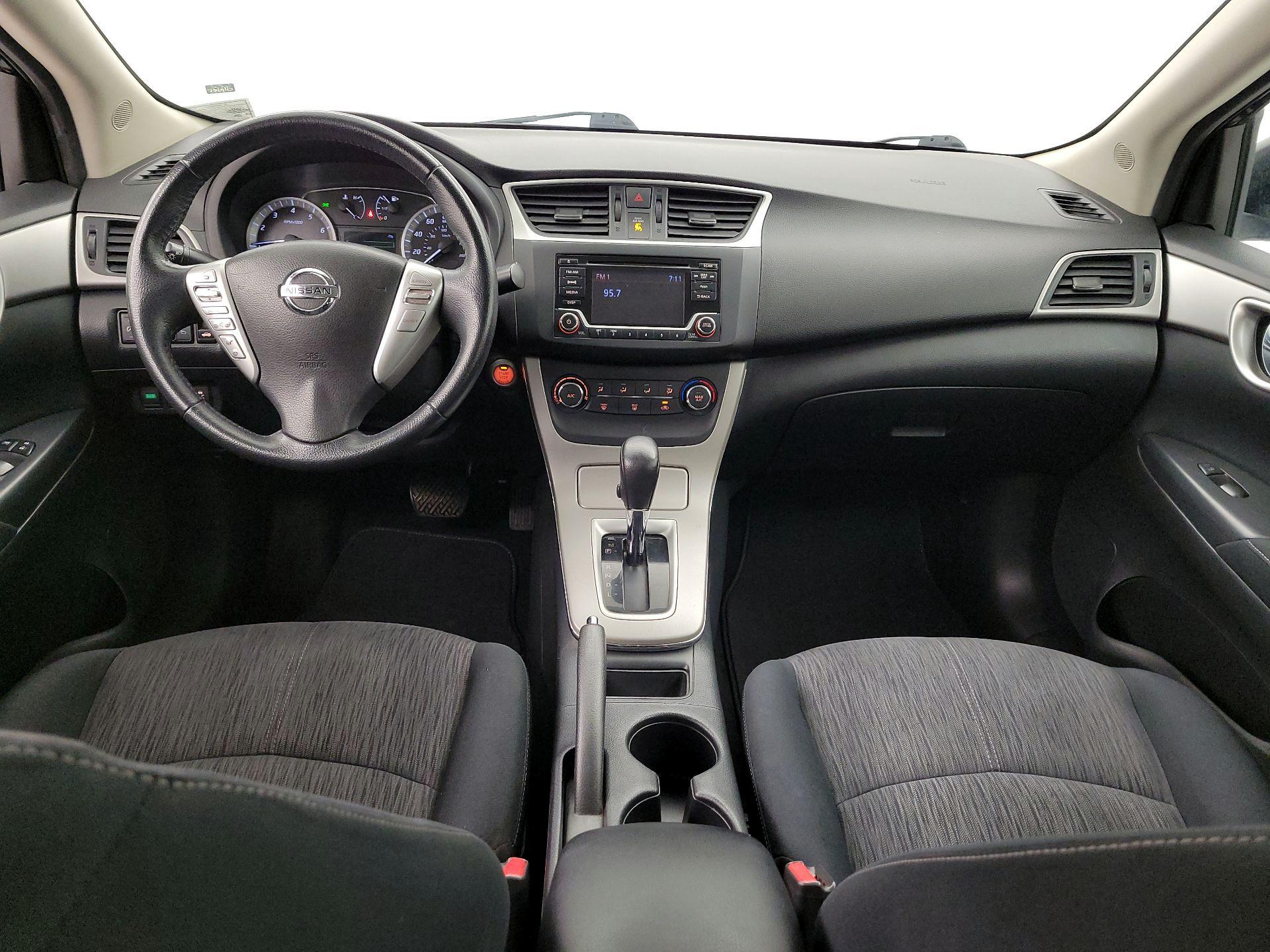 Thumbnail: 2015 Nissan Sentra - 9