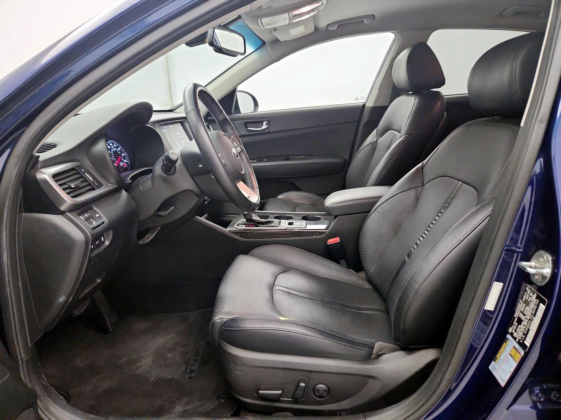 Thumbnail: 2020 Kia Optima - 11