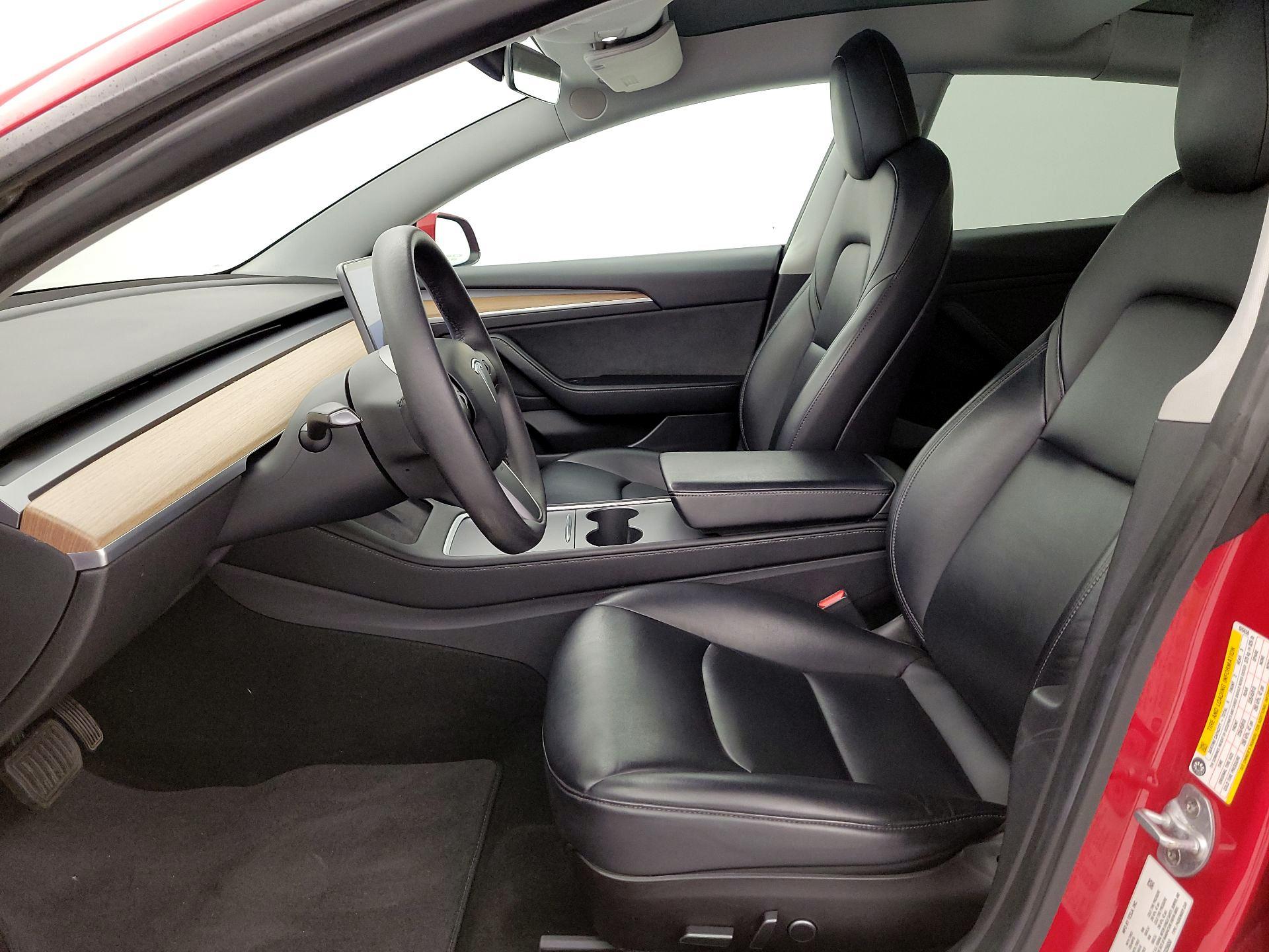 Thumbnail: 2021 Tesla Model 3 - 11