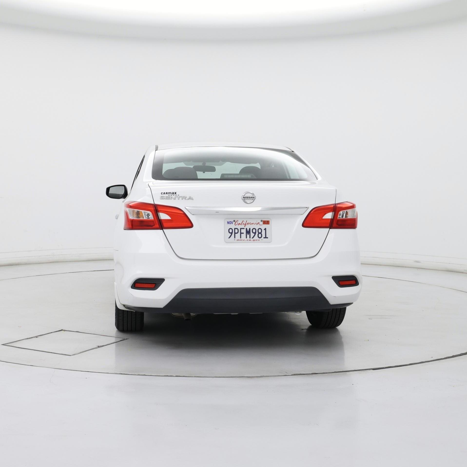 Thumbnail: 2016 Nissan Sentra - 6