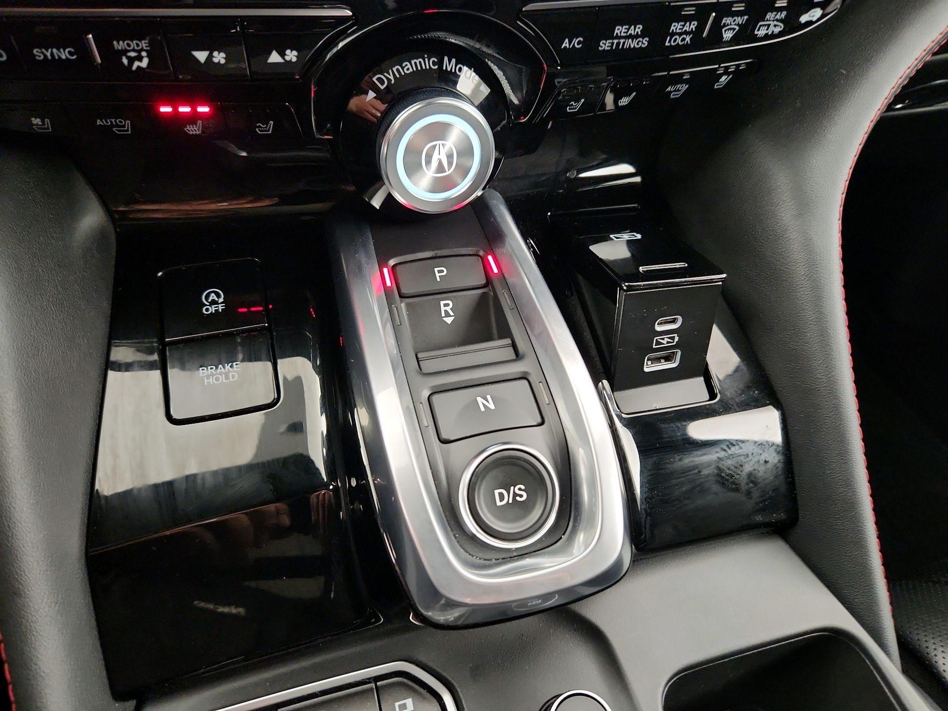 Thumbnail: 2022 Acura MDX - 18