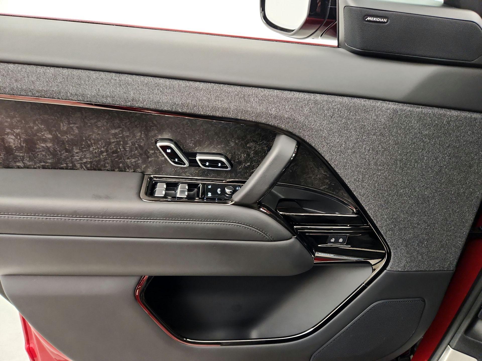 Thumbnail: 2023 Land Rover Range Rover Sport - 12