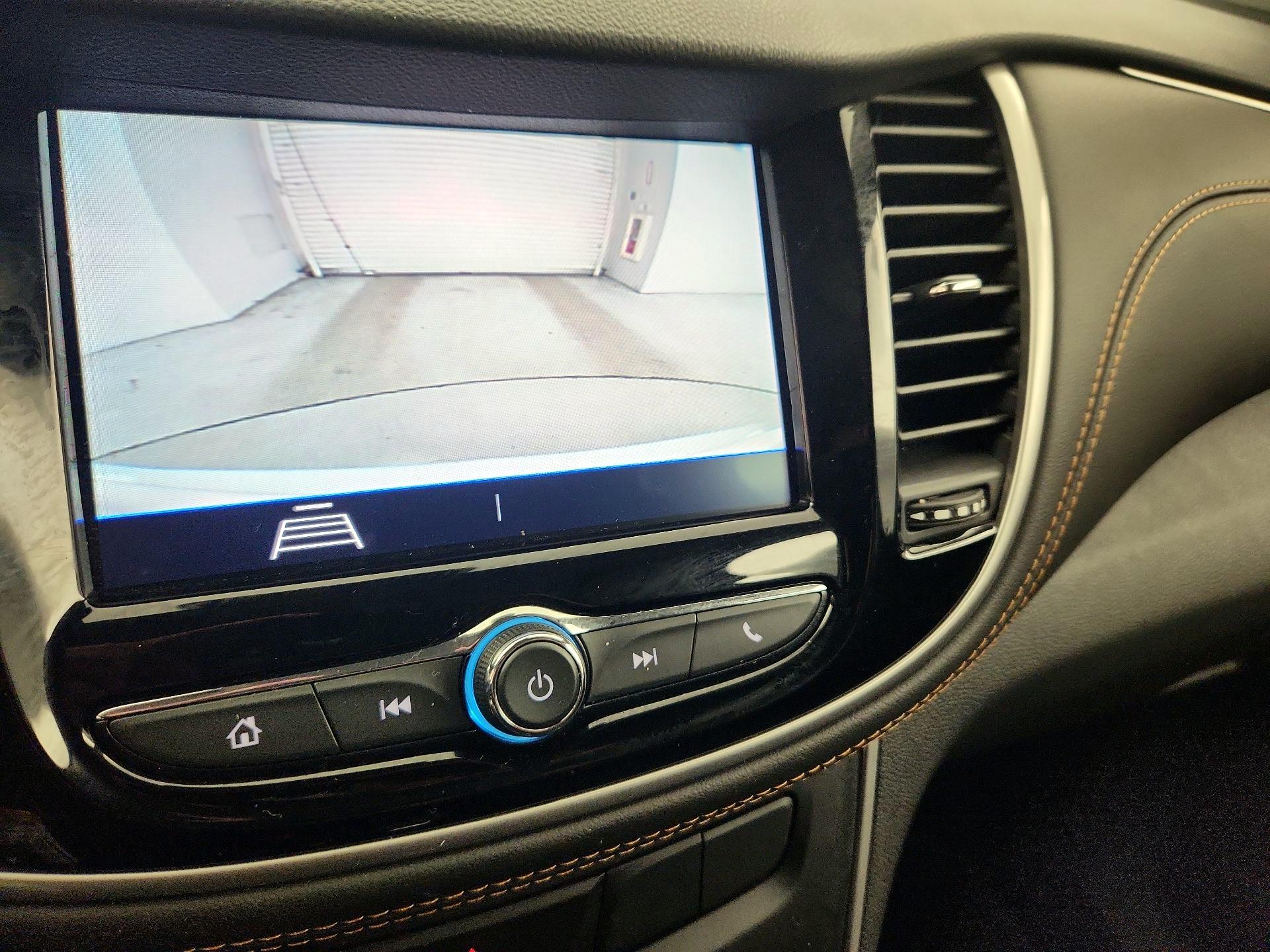 Thumbnail: 2022 Chevrolet Trax - 14