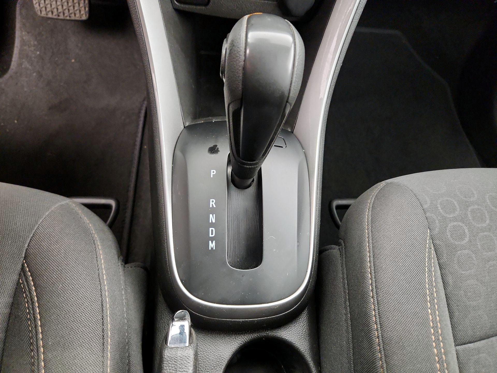 Thumbnail: 2022 Chevrolet Trax - 17