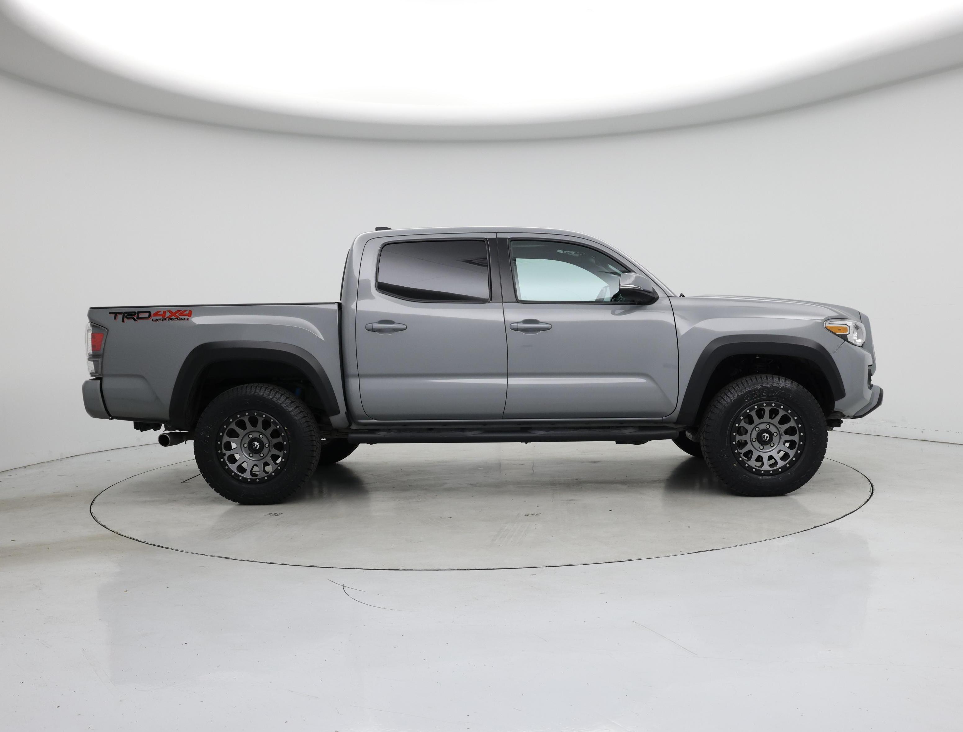 Thumbnail: 2021 Toyota Tacoma - 7